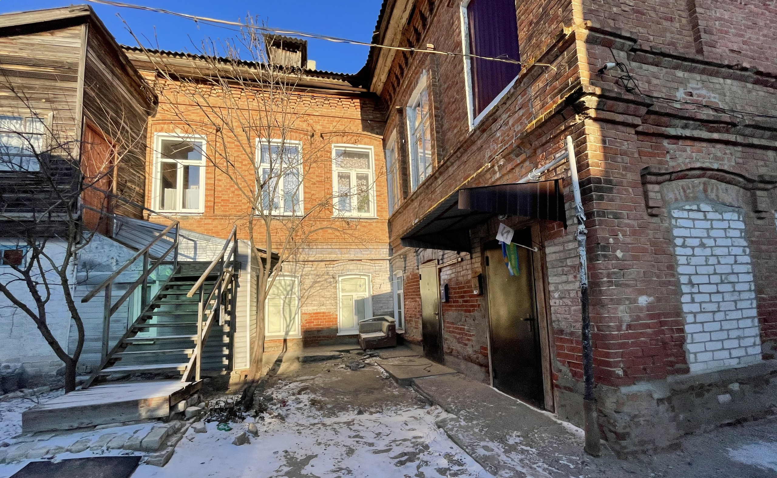 20 051 Старый двор. ВИЗУАЛЬНЫЕ И ЗВУКОВЫЕ РЕШЕНИЯ ДЛЯ БИЗНЕСА И СЪЁМОК ТЕЛЕТЕЛА