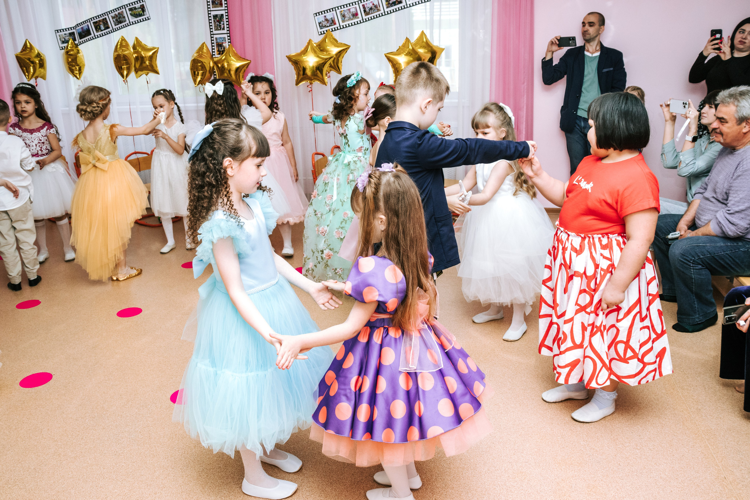 Фотограф на выпускной Детского сада Томск. Фотограф в Томске Дарья Пучкина
