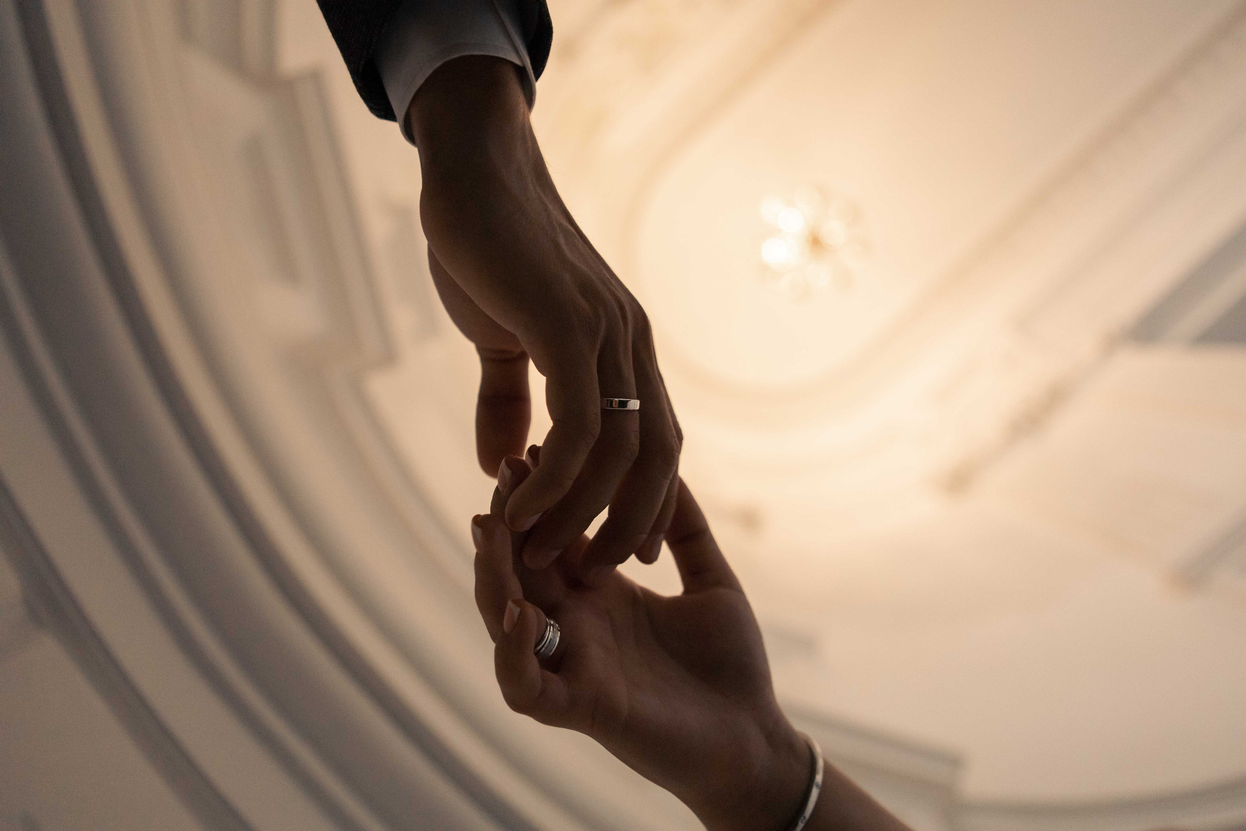 Свадебная фотосессия в Москве в отеле. Фотограф Валерия Горбунова Подольск Бутово Видное Щербинка