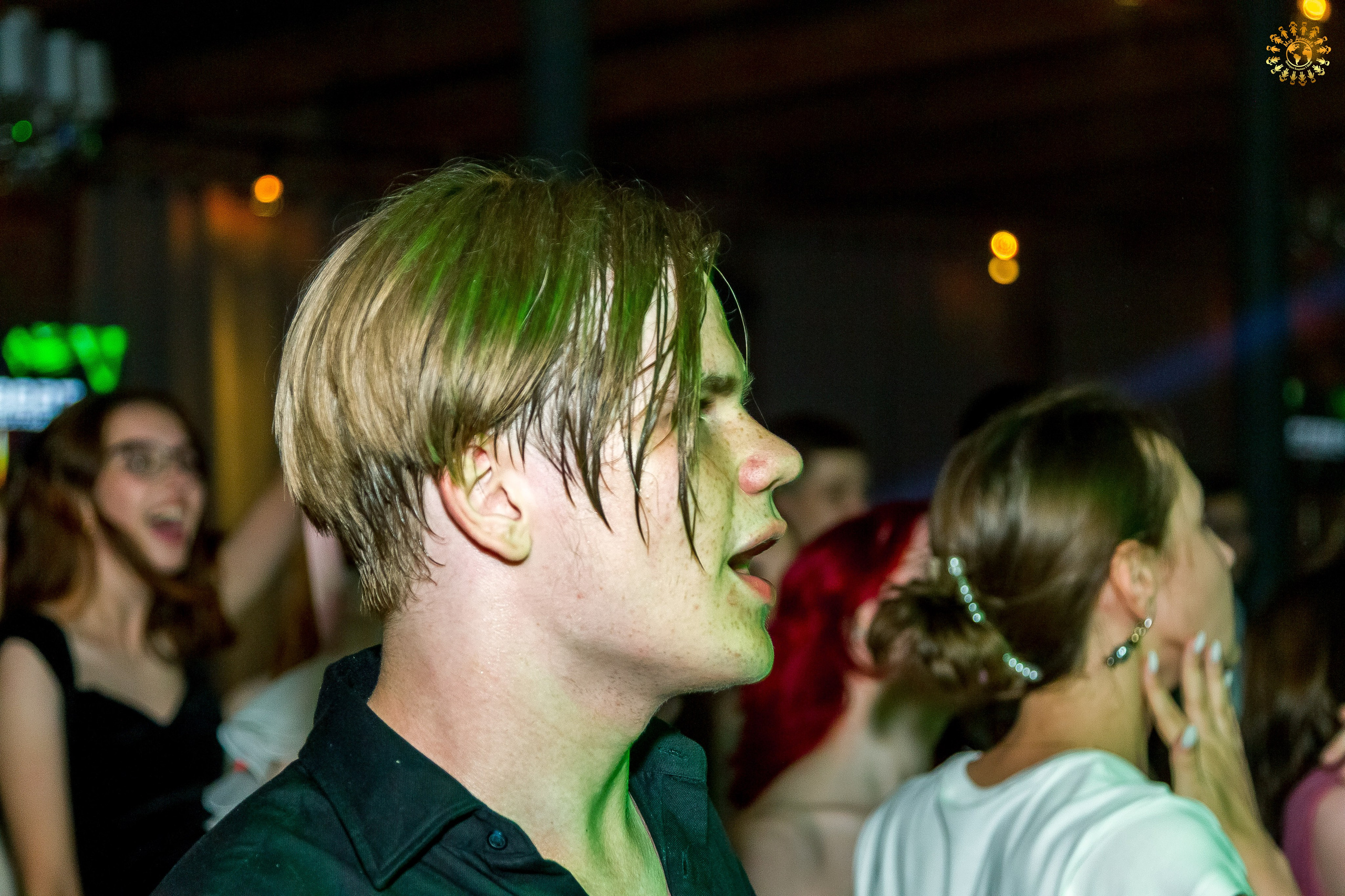 Выпускной 2023 (11-е классы) клуб «Джаггер», Москва. Репортажная съемка в Москве и области. Анималистика