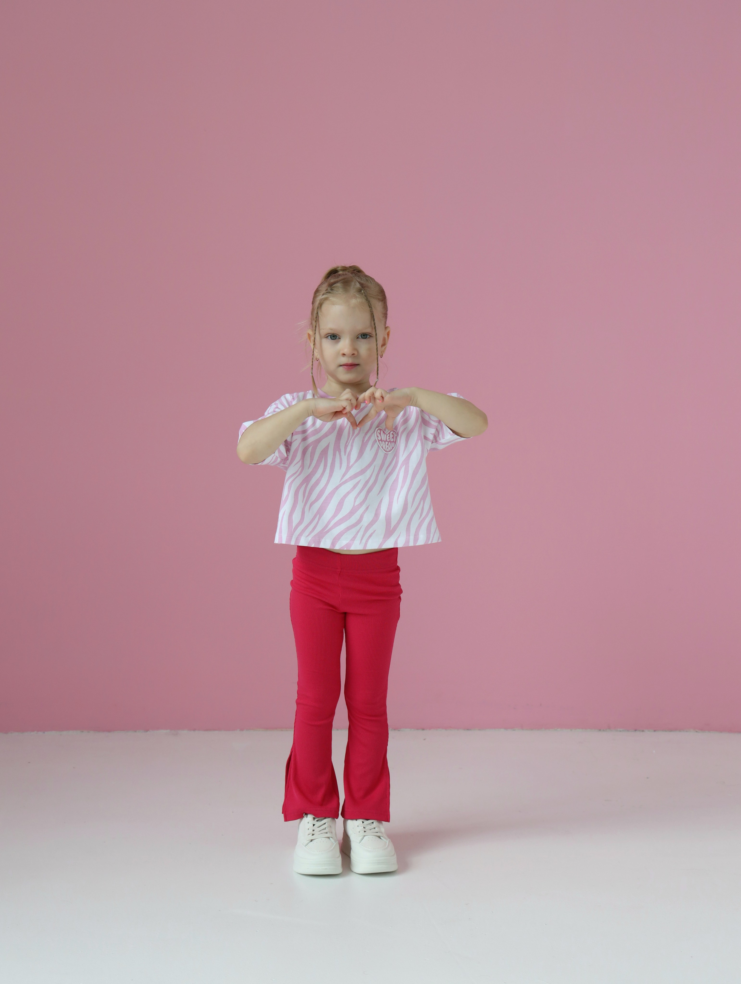 Каталожная съемка детской одежды для маркетплейса. Фотограф в Новосибирске Анна Полторацкая