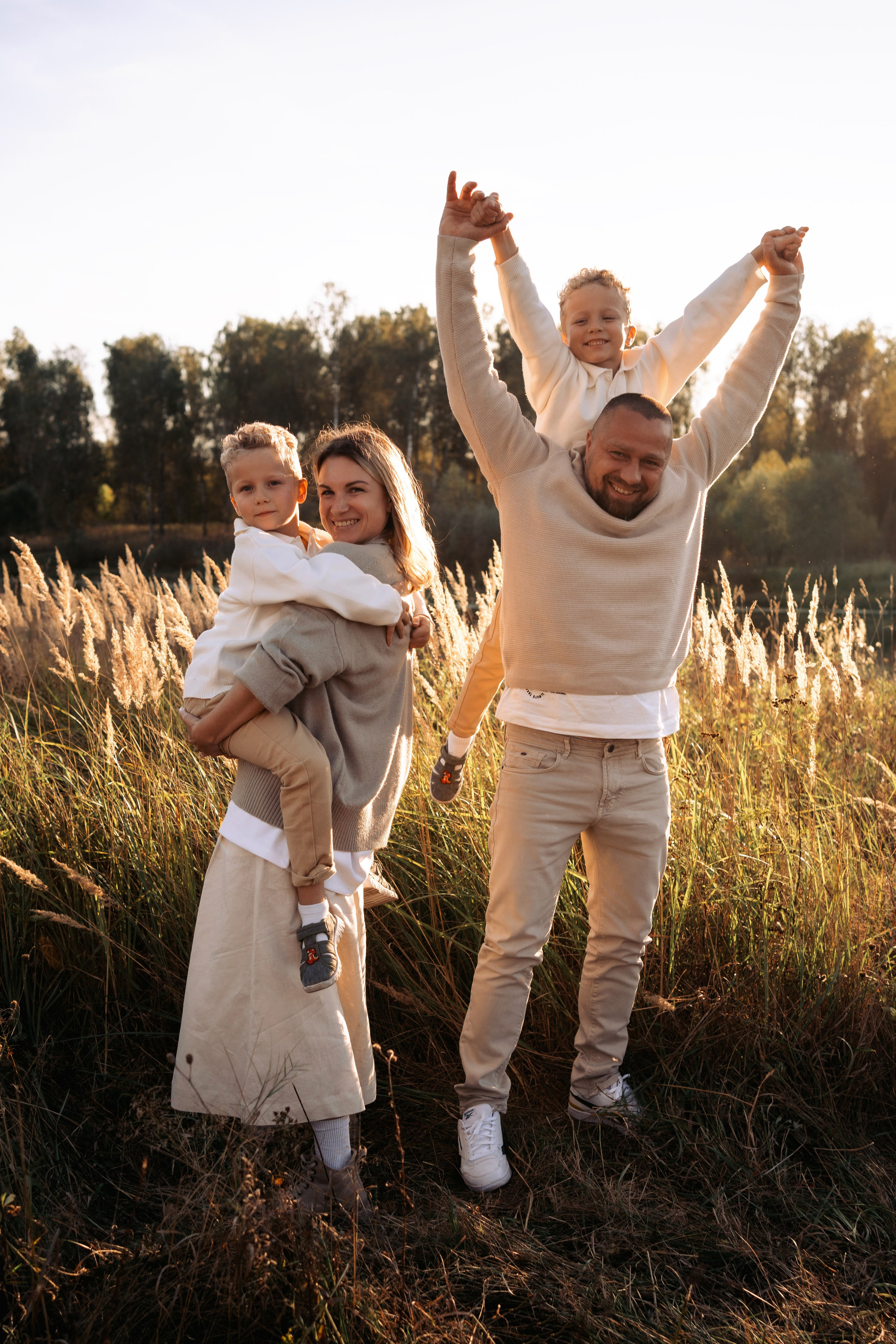 Семейная фотосессия на качелях. Семейный фотограф в Москве и в Домодедово Екатерина Патракова