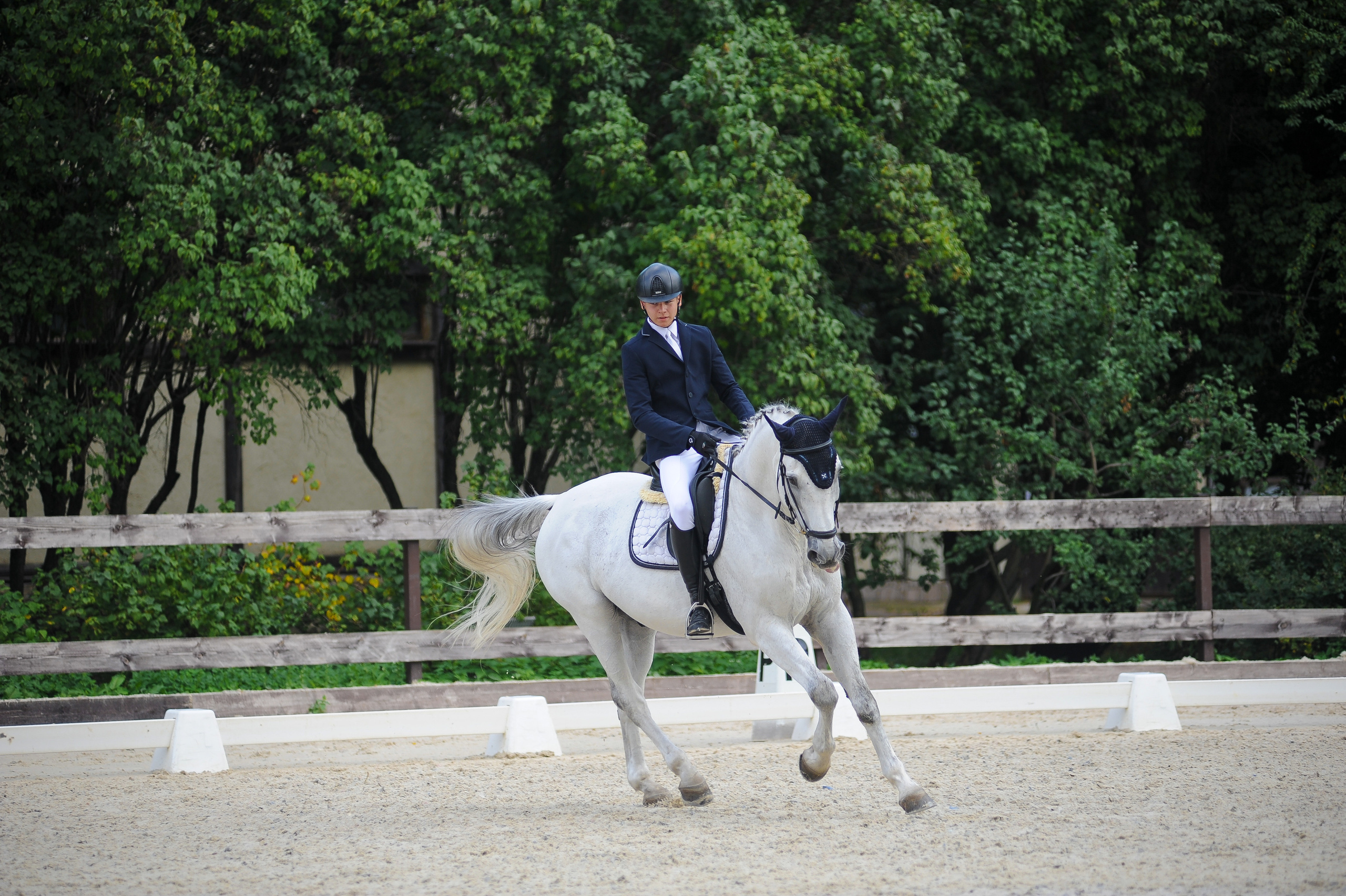 Конкур в конном клубе, репортаж Москва. Фотограф, визажист. Москва
