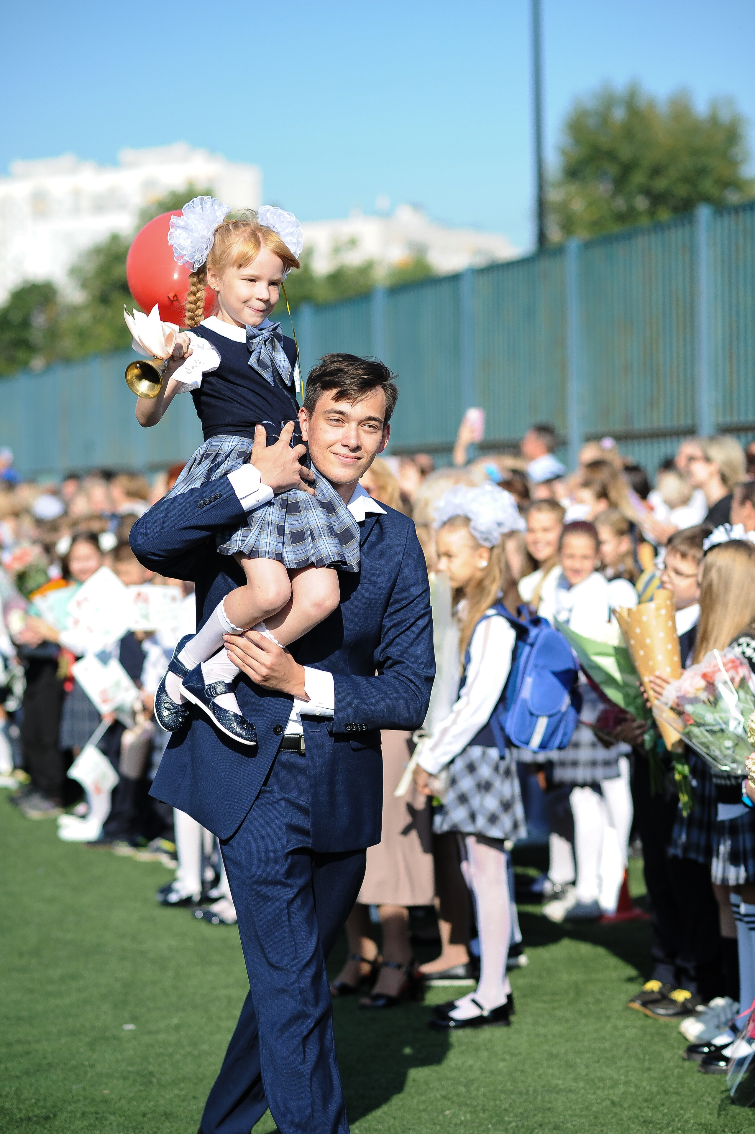 1 сентября, школа 825, Москва. Фотограф, визажист. Москва
