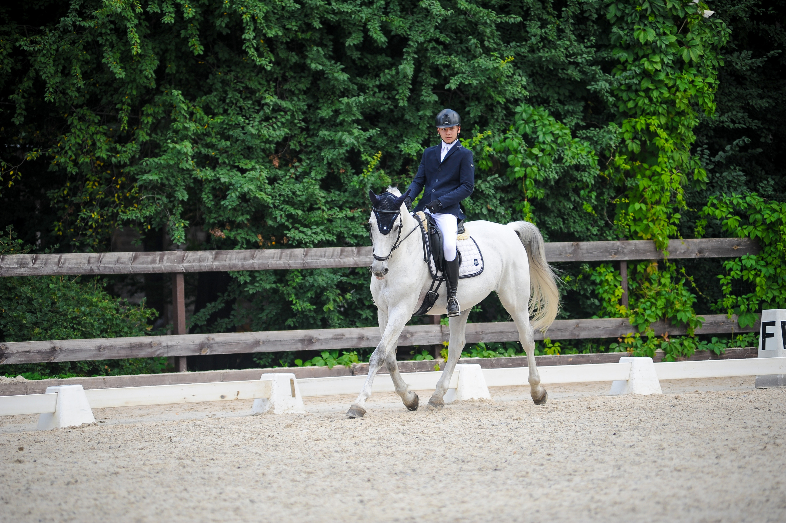 Конкур в конном клубе, репортаж Москва. Фотограф, визажист. Москва