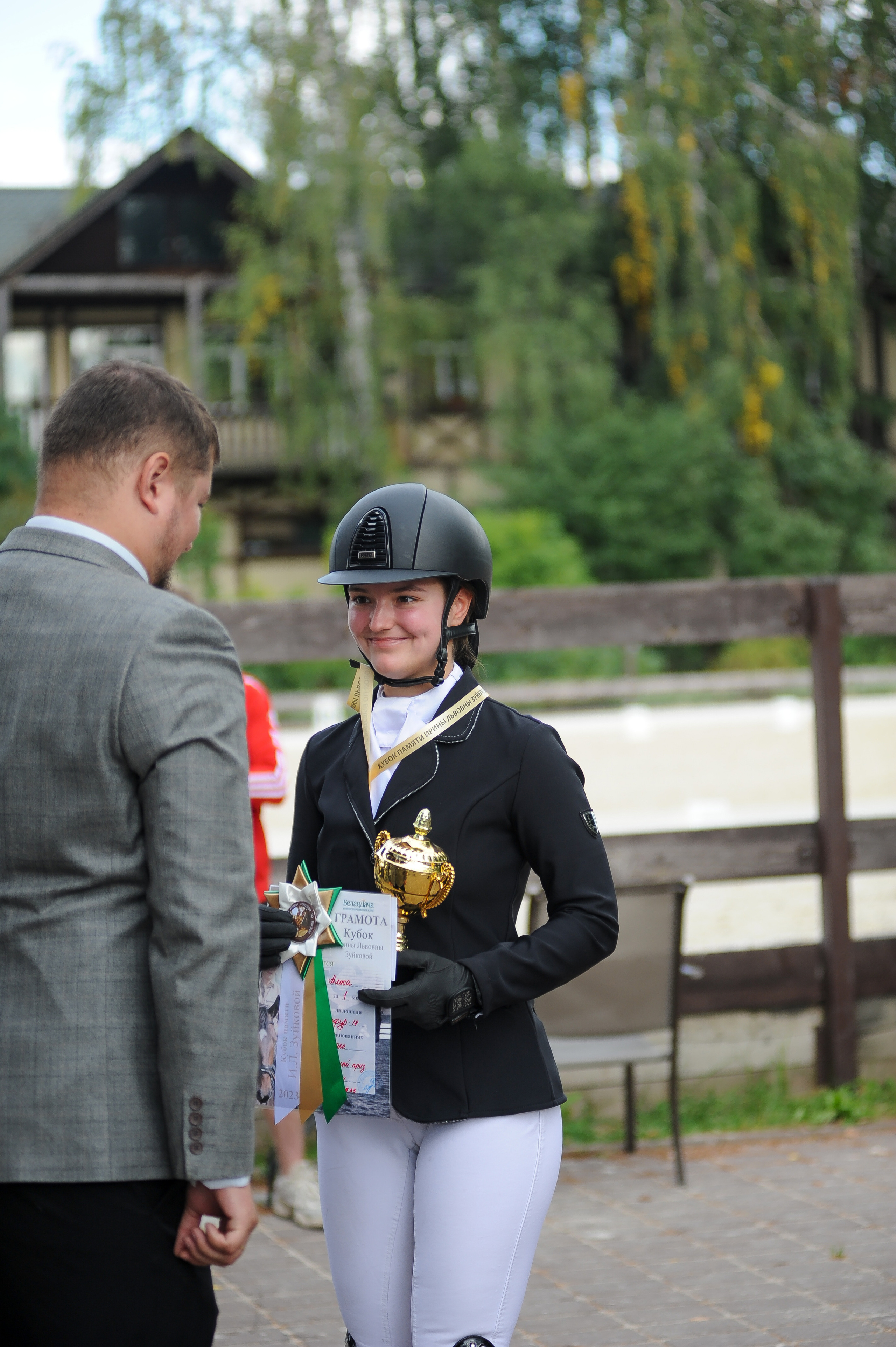 Конкур в конном клубе, репортаж Москва. Фотограф, визажист. Москва