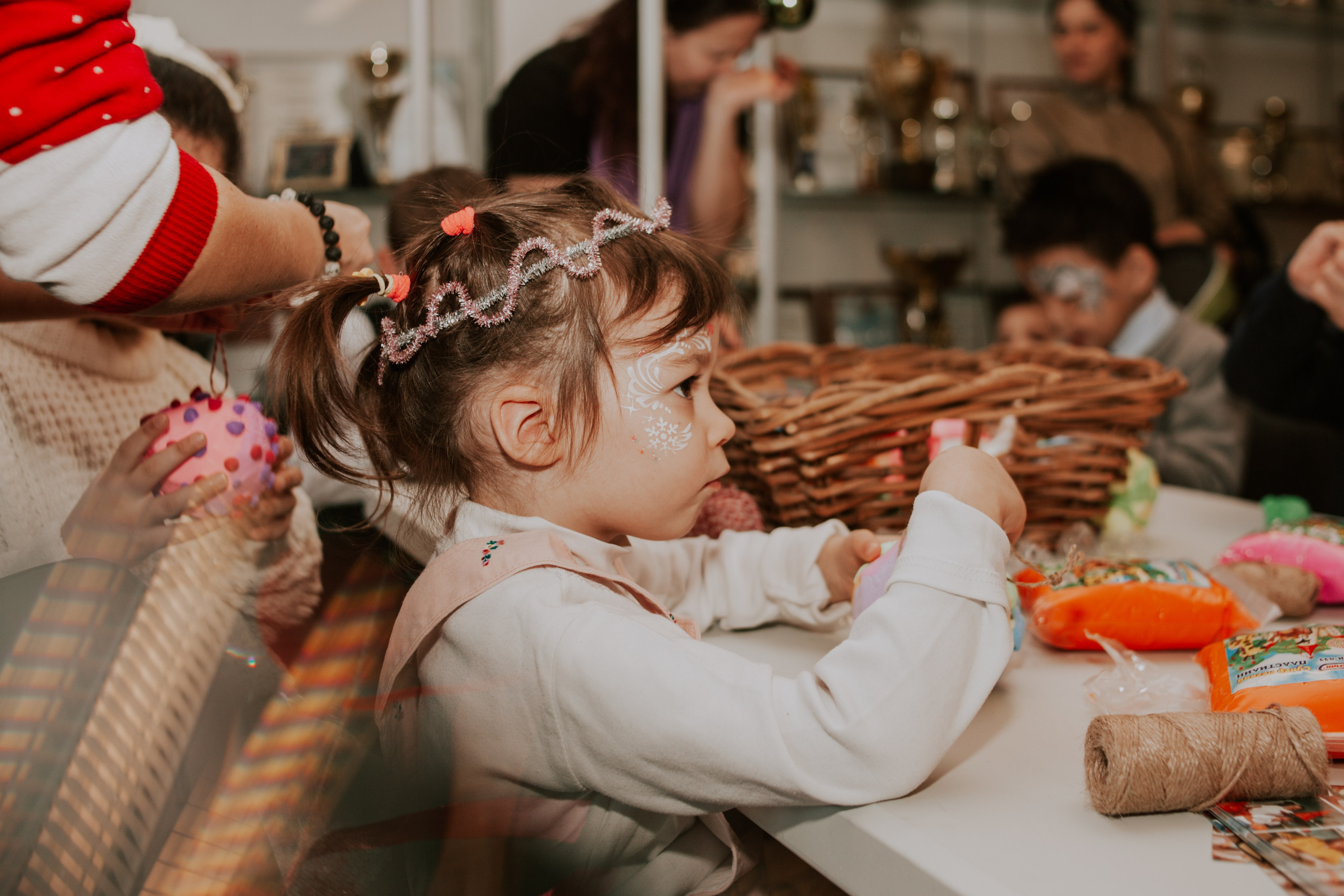 Мастер-класс от Мастерской Наташи Ой на фестивале для детей с ОВЗ «Шире круг». Семейный фотограф во Всеволожске и Санкт-Петербурге Юлия Капустина