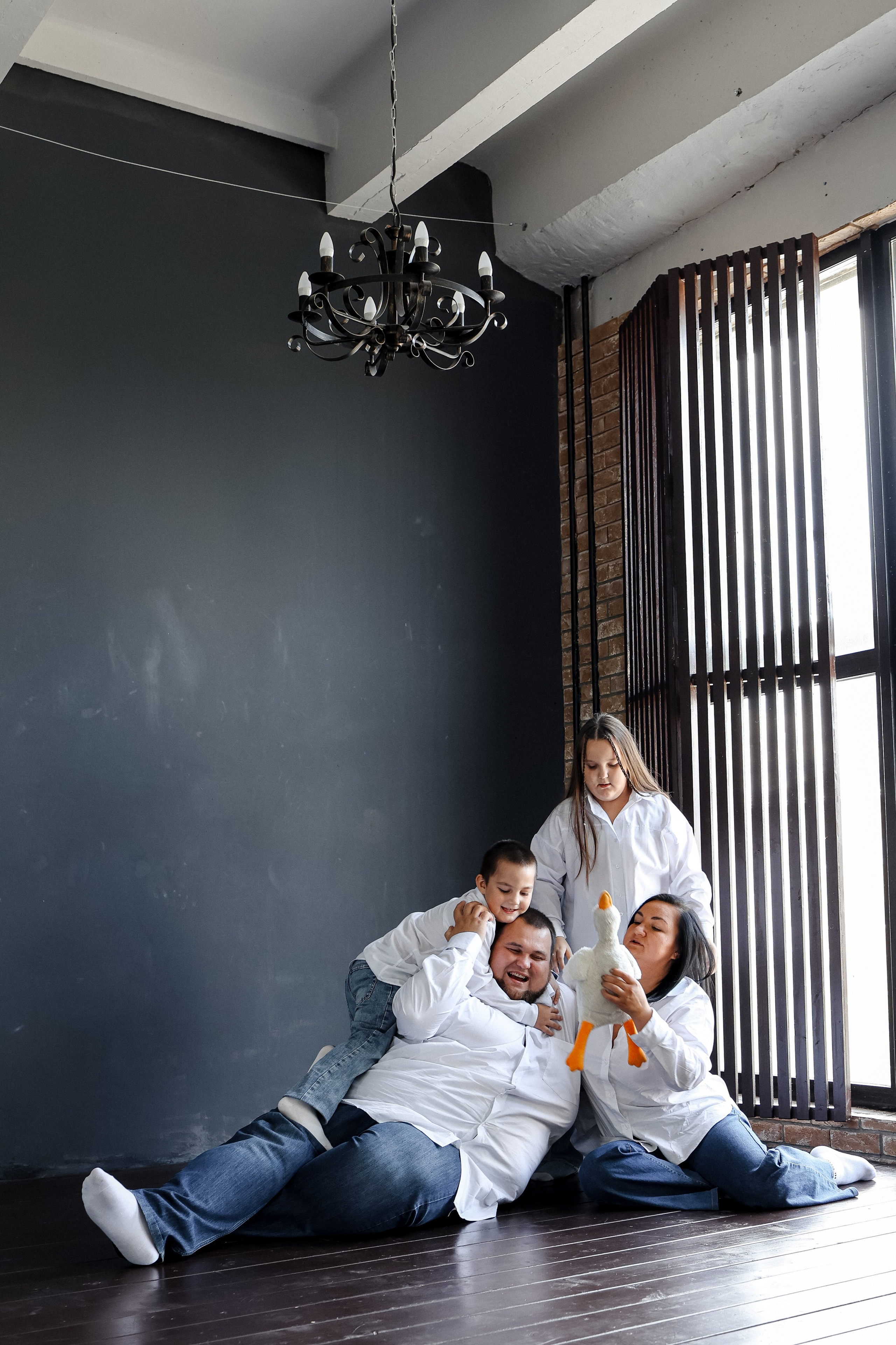 Полина Александр Мария и Иван- фотостудия Bliss- Луначарского 31. Семейный и детский фотограф в  г. Екатеринбурге Холодова Юлия