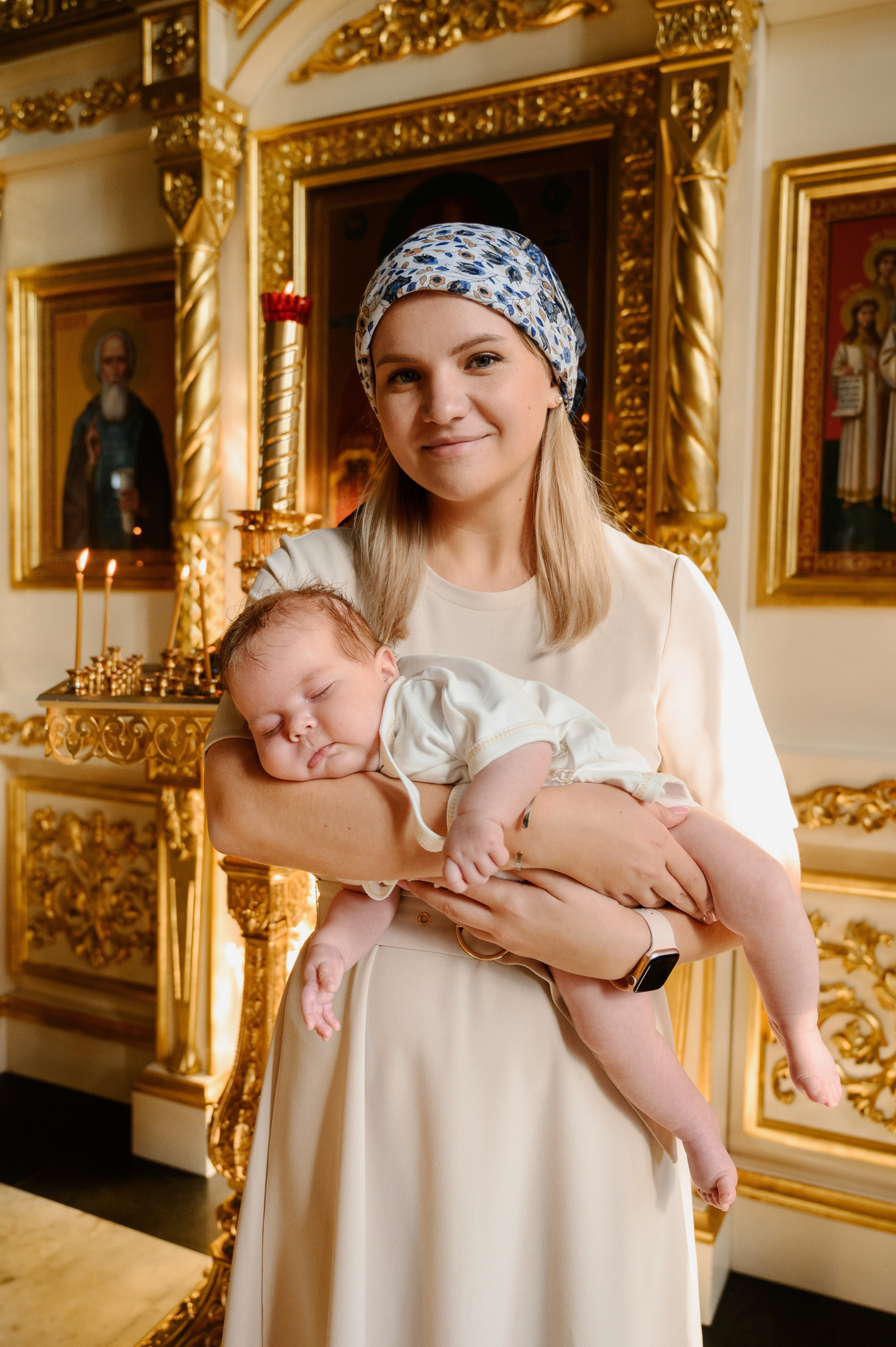 Церковь Рождества Христова на Средней Рогатке. Крещение Златы. Фотограф на роды СПБ Юлия Герасимова