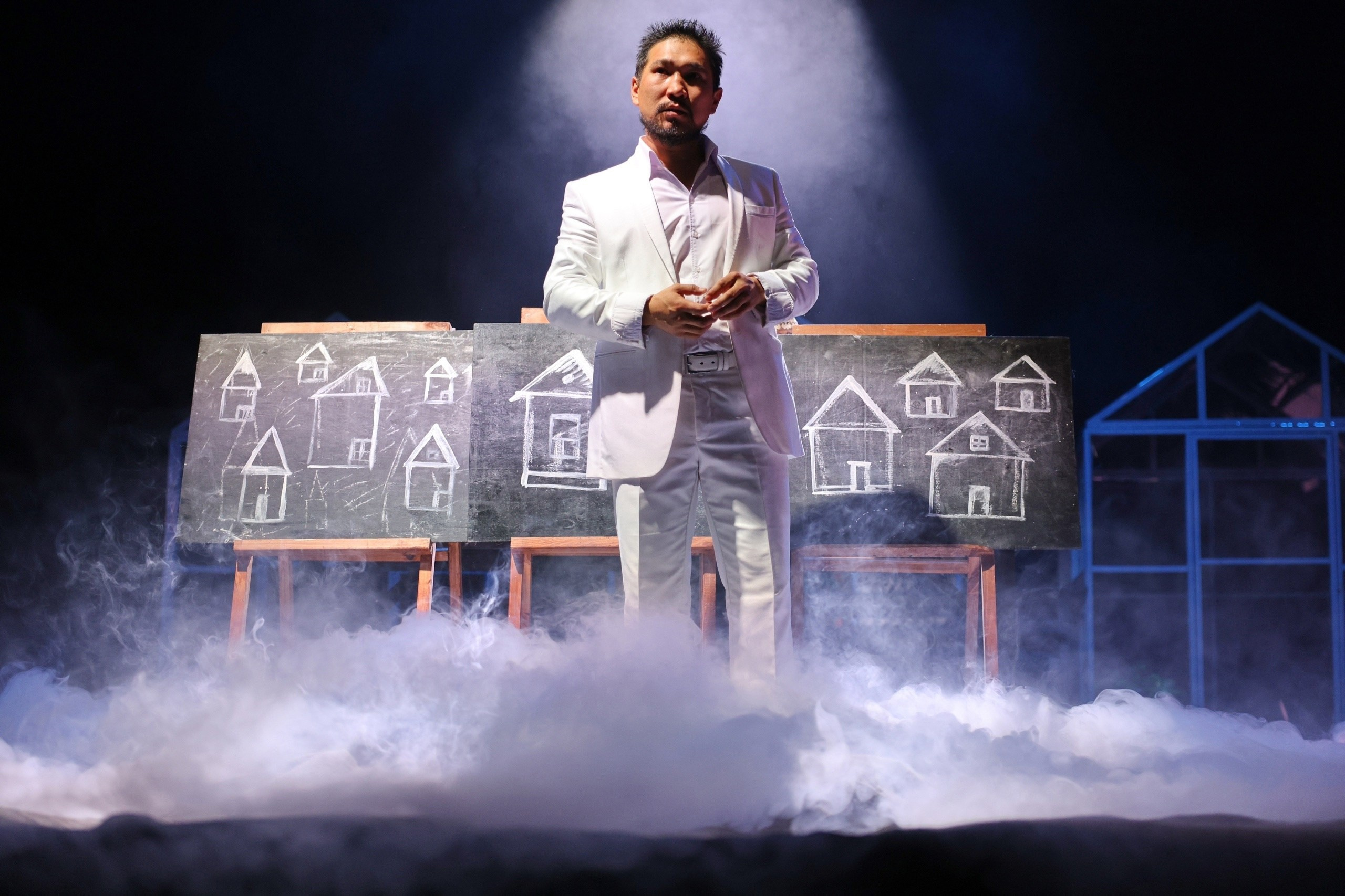 Макондо по мотивам романа Г. Маркеса «Сто лет одиночества». Режиссёр Даниил Филиппович