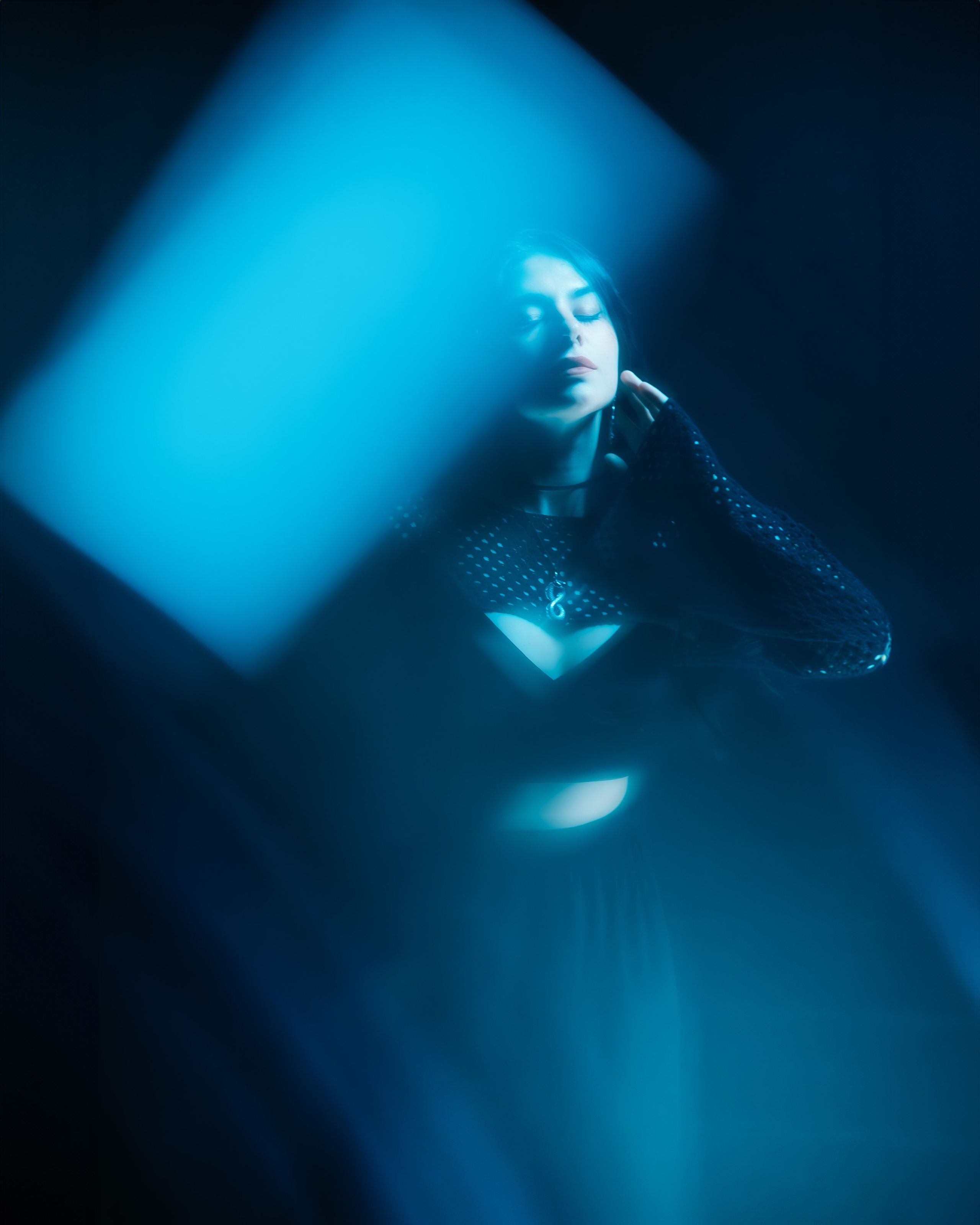 Asenssia, Broosnica — Мотылёк, в объективе Alexander Veselkov. ALEXANDER VESELKOV — ФОТОГРАФ | NFT ARTIST | РЕЖИССЕР I VISUAL ARTIST