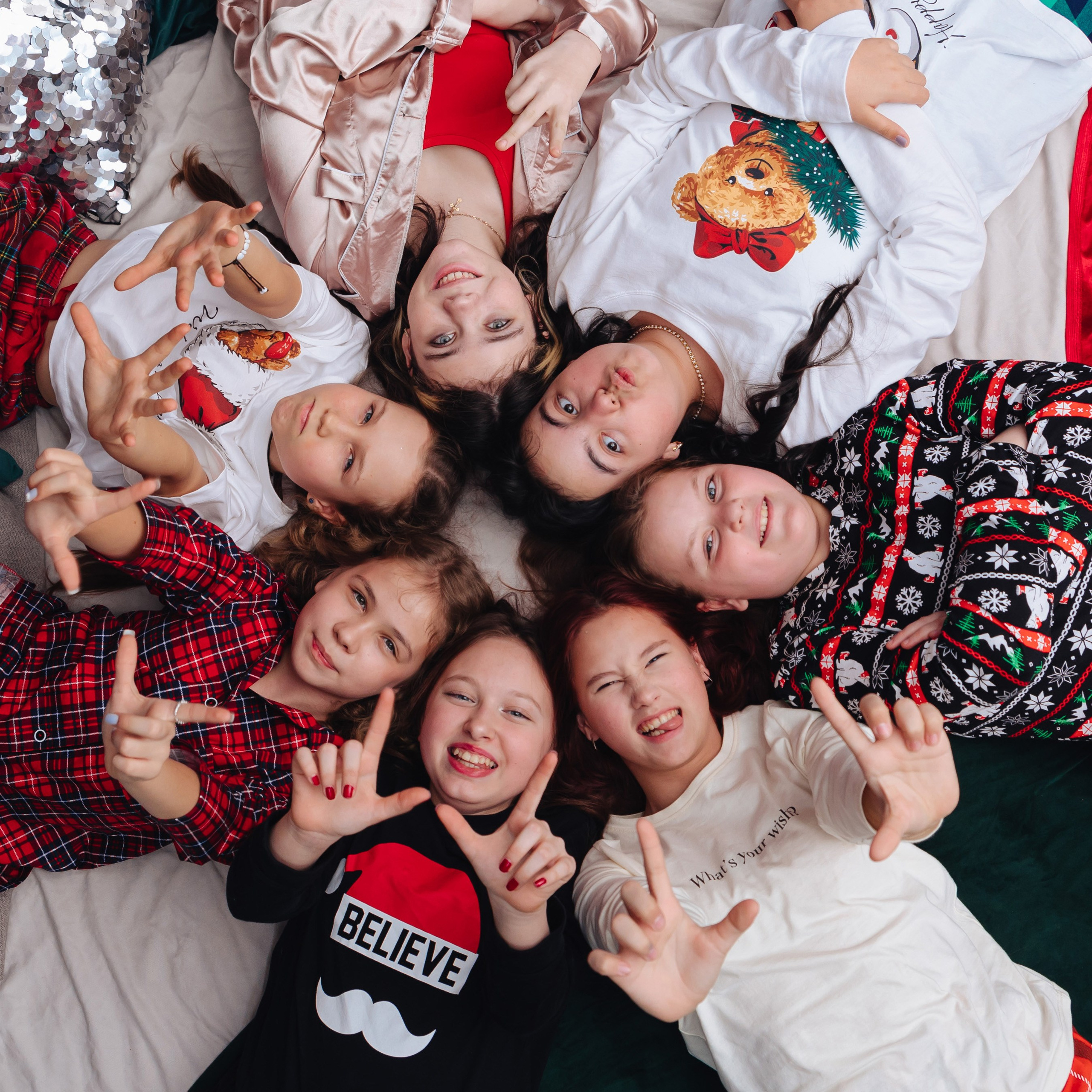 Новогодняя съёмка с одноклассницами. Свадебный, семейный фотограф, контент съёмка. Екатеринбург. Елена Граф