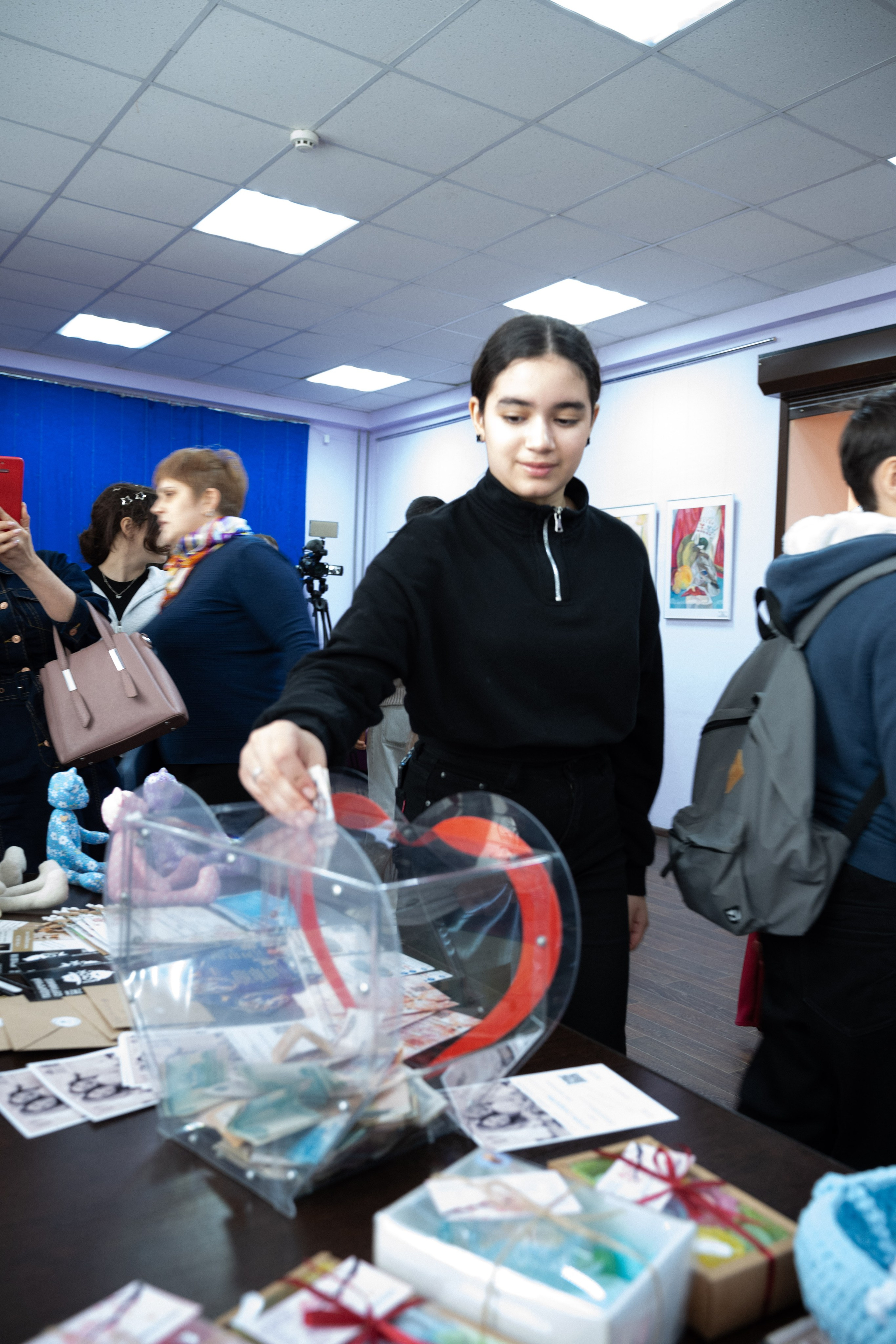 Благотворительный концерт в помощь Артему Сардаряну. Фотограф Артем Севостьянов. Профессиональная фотосъемка в Ногинске, Москве, Московской области и за границей