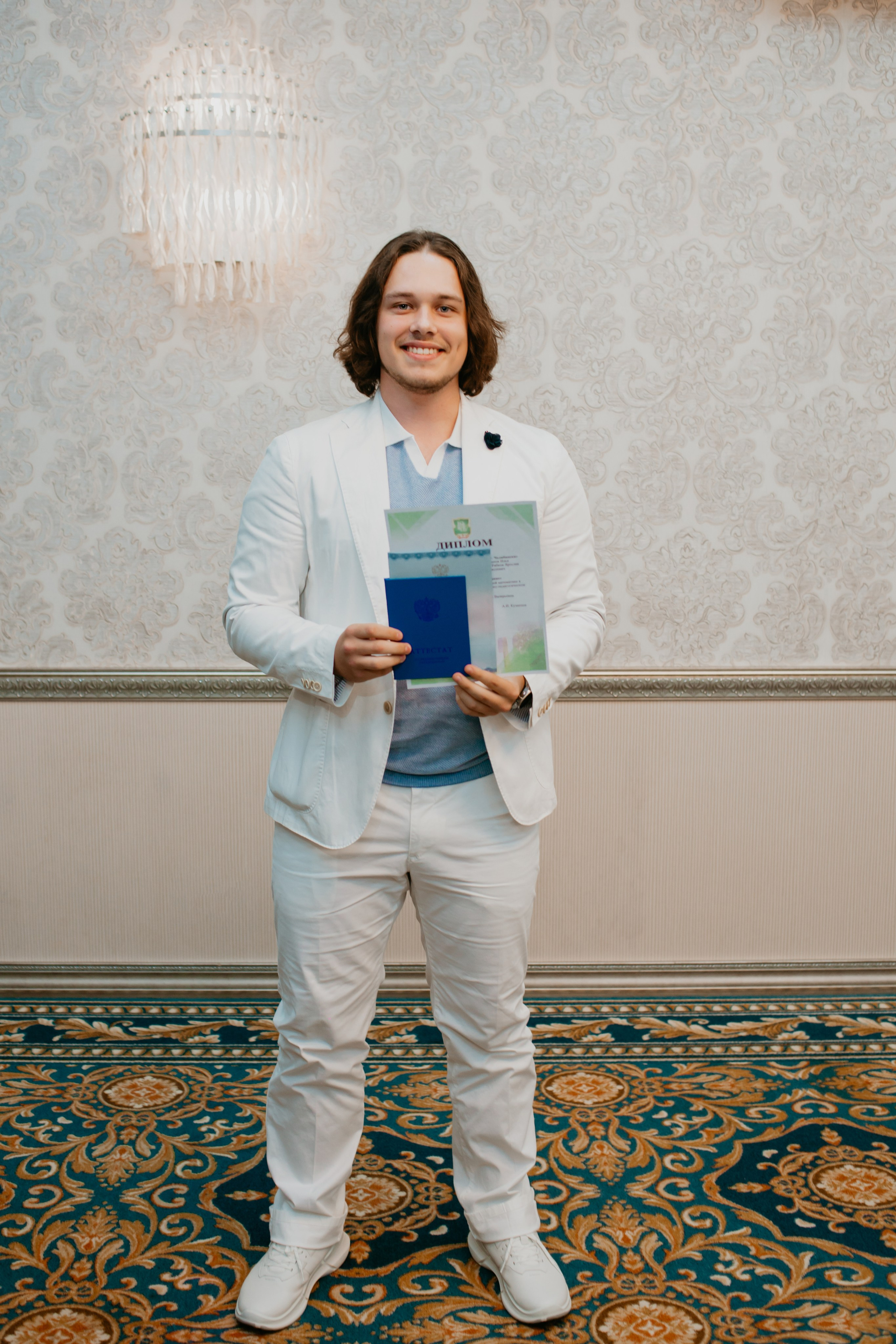 Выпускной. 11 лицей. Фотограф в Челябинске Ополихина Анна