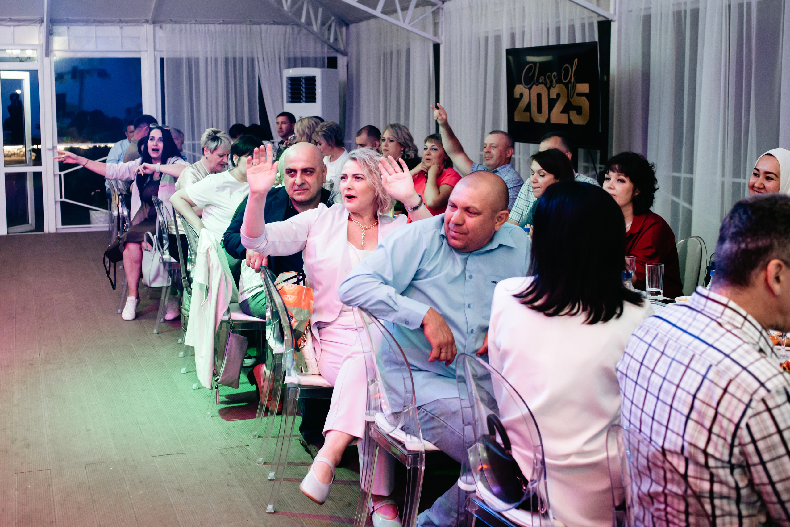 Выпускной 2025 (41 школа) 11 класс. Фотограф в Челябинске Ополихина Анна