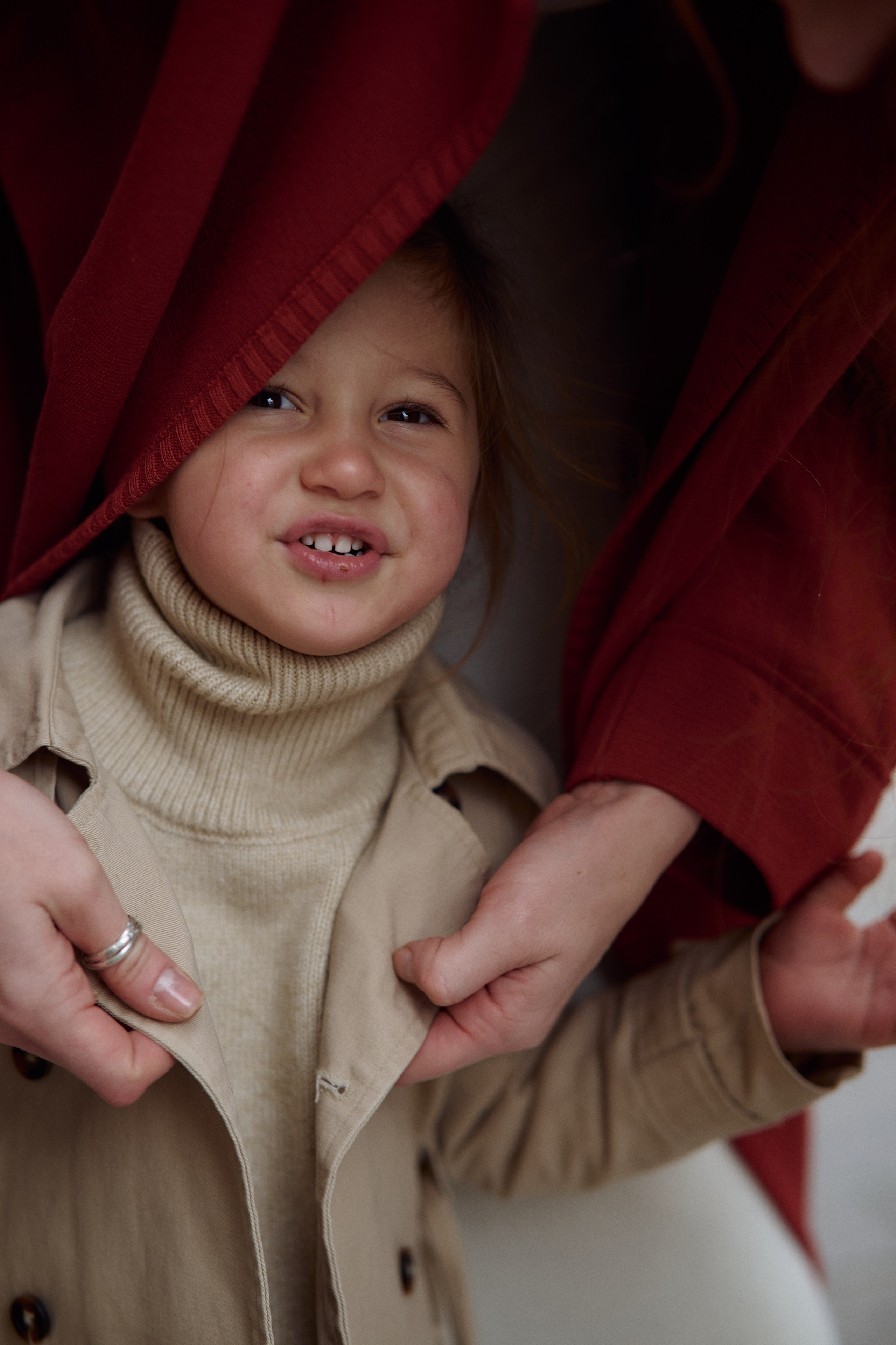 Рита и Кира. Прогулка по центру. Семейный и свадебный lifestyle-фотограф в Москве Мария Петрова