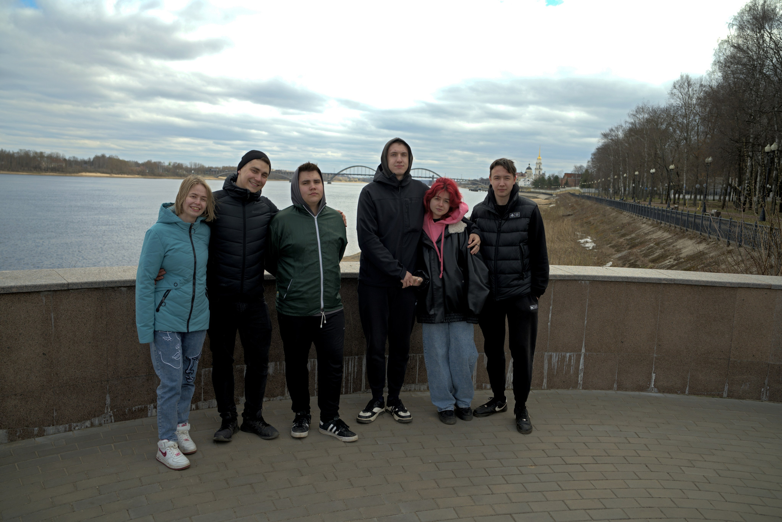 2026_04_19 Второй заезд Кунцевых, любовь и голуби. Городок на Волге