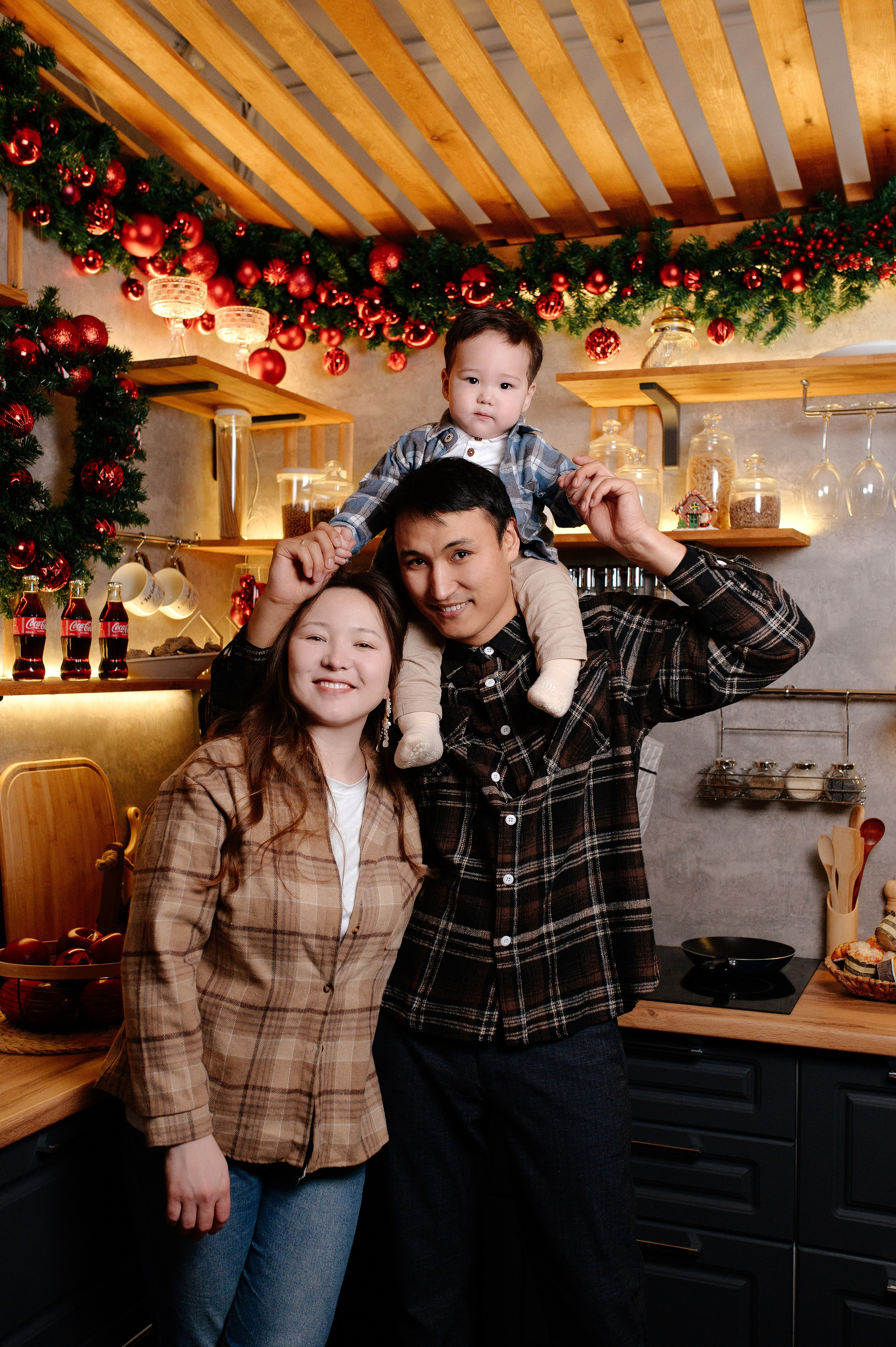 Семейная Новогодняя фотосессия в Караганде. Свадебный фотограф Караганда