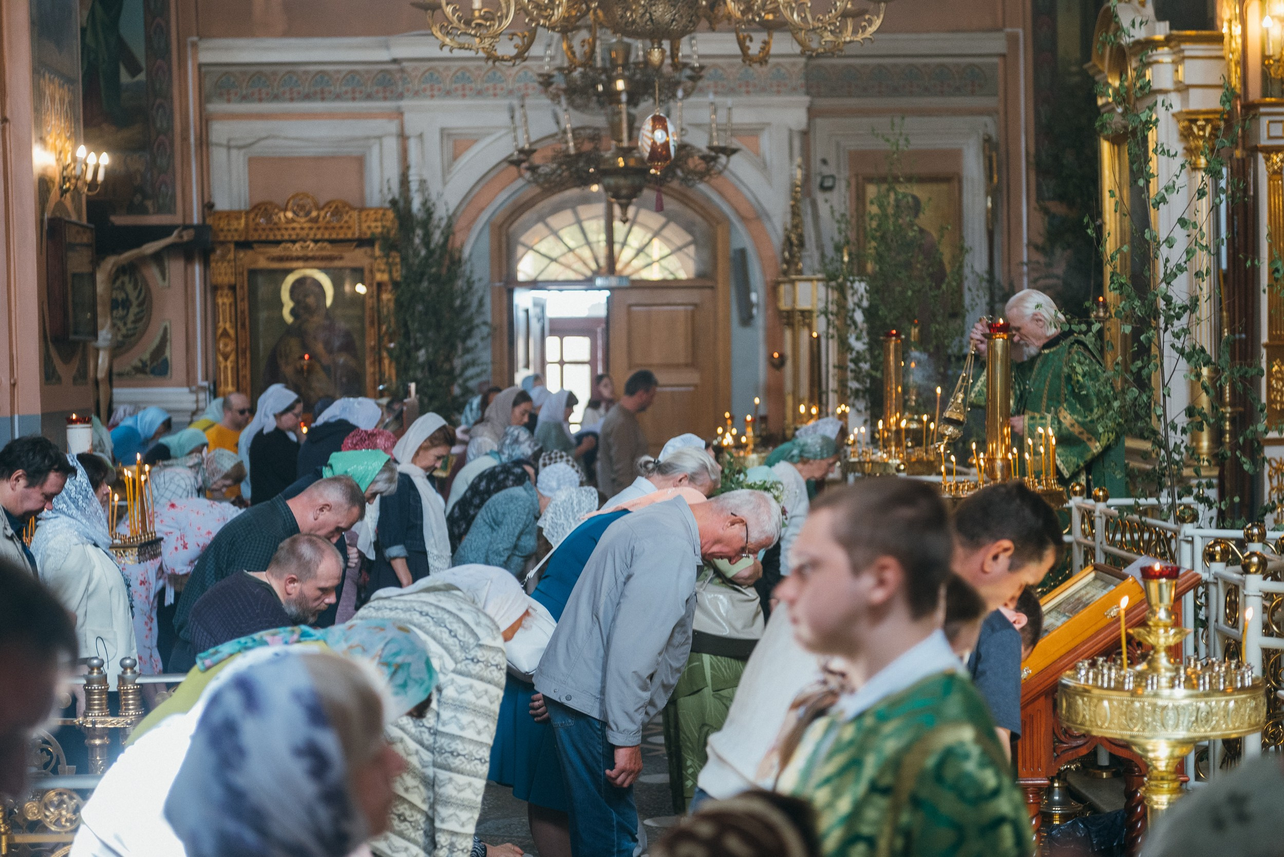 Фоторепортаж литургии на праздник Троицы. Семейный фотограф на крещение, венчание в Иваново Галина Скурихина