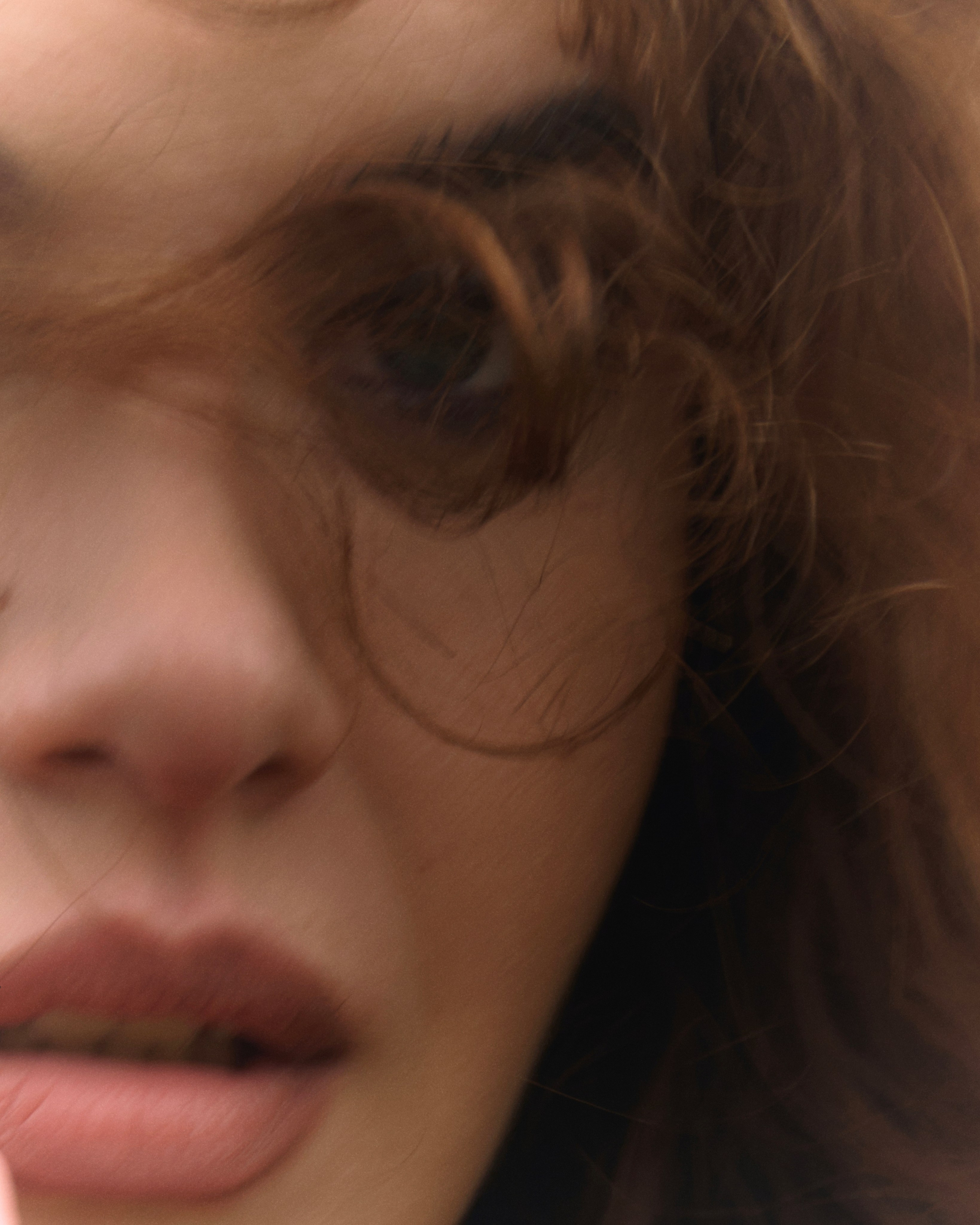 Julia. Z H U R A V L E V