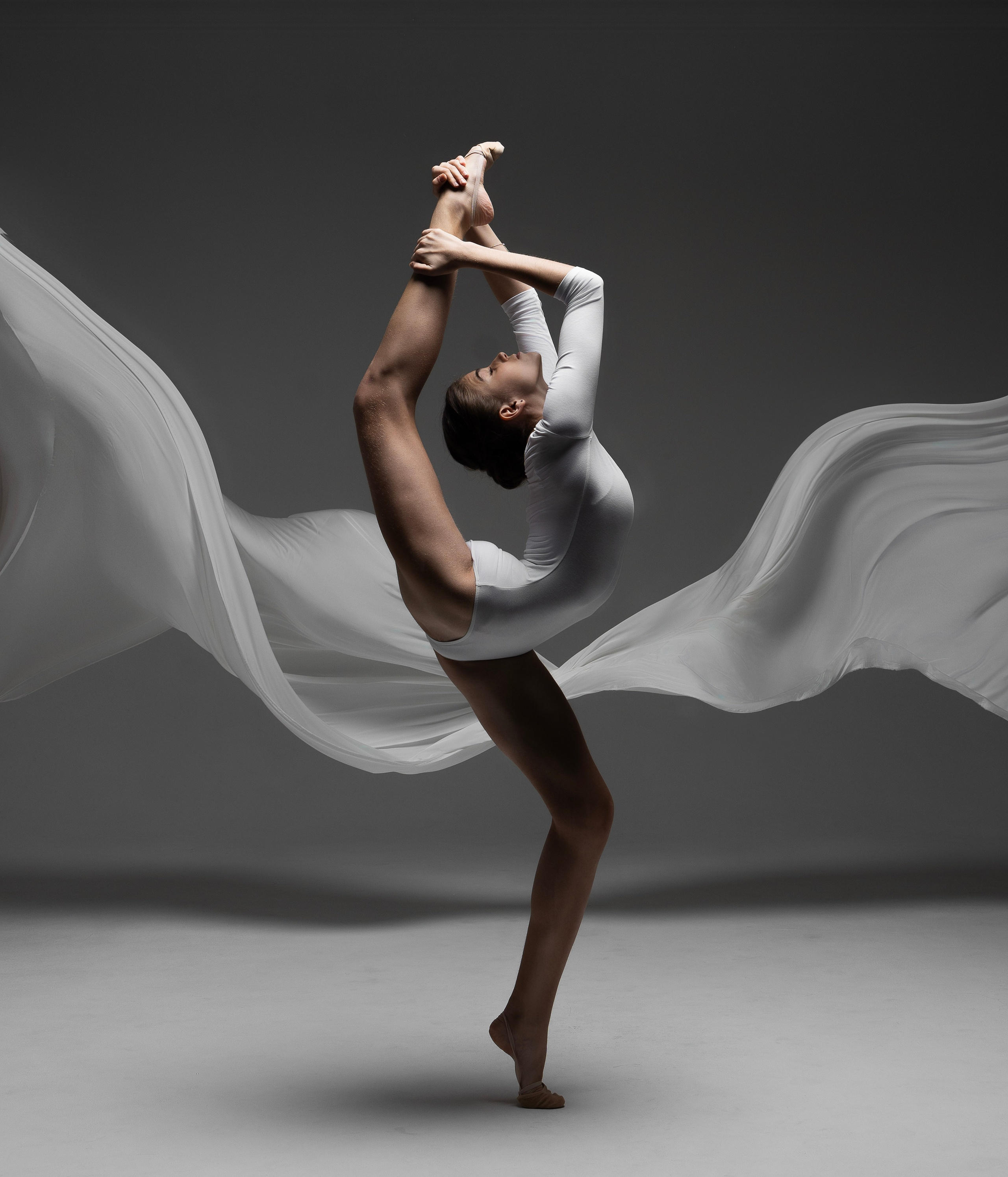 Фотопроект с тканью. Профессиональный фотограф в Москве Марина Григорьева