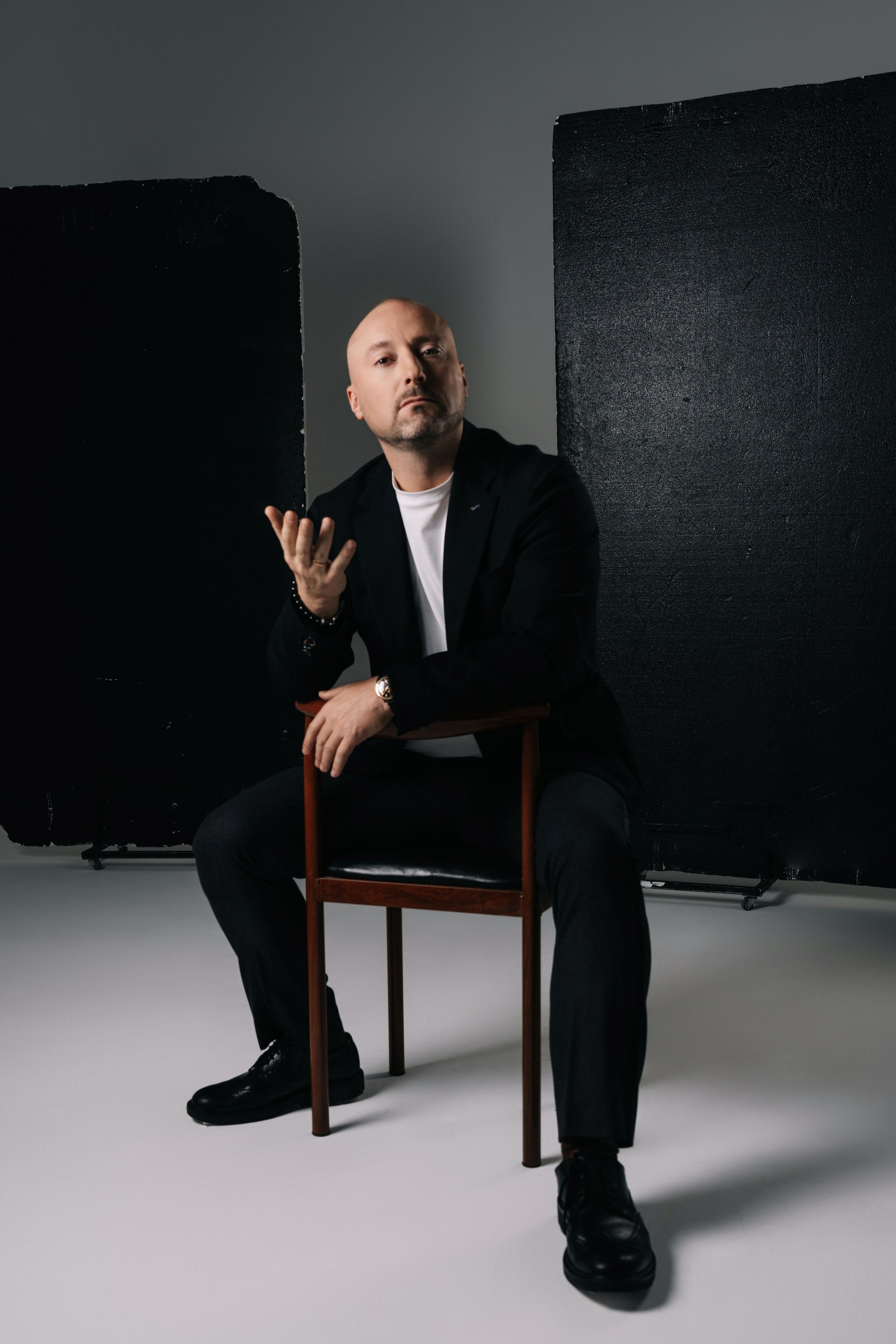 Бизнес фотосессия для сотрудников в фотостудии