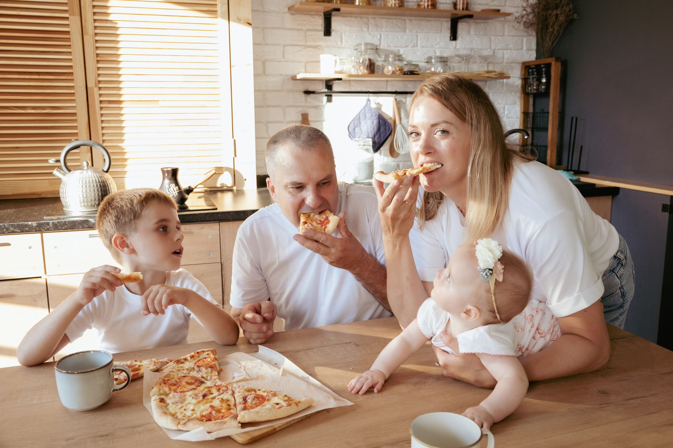 Pizza (Слава, Наташа, Макс и Ксюша. Август '23). Главная
