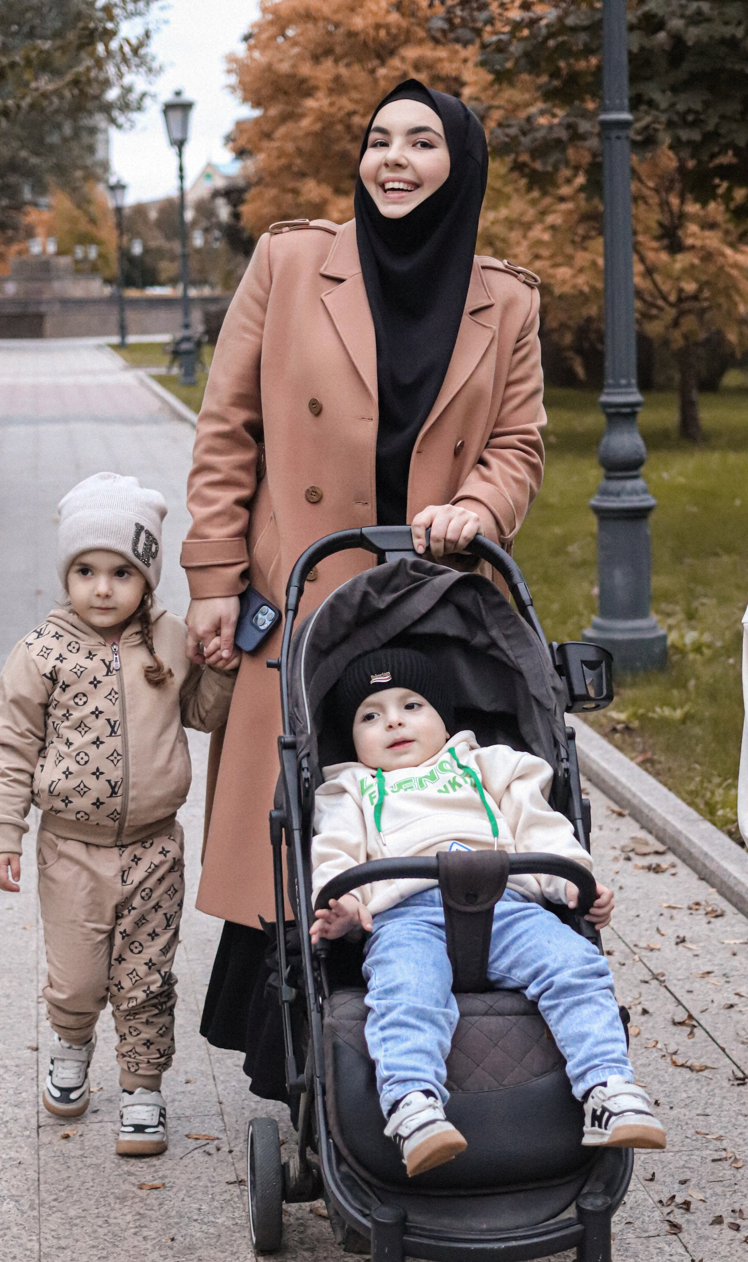 Прогулочная семейная