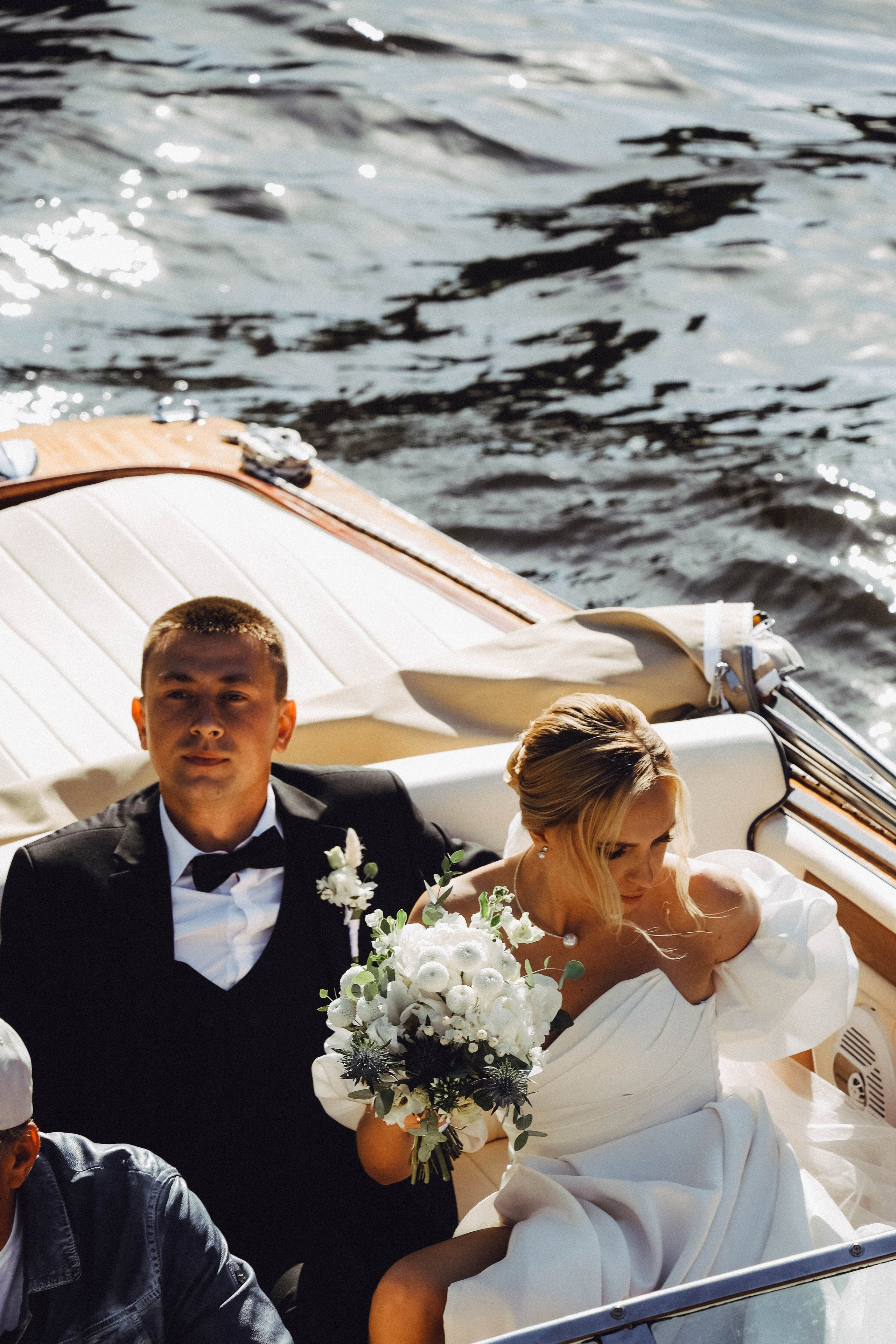 СВАДЕБГНАЯ ПРОГУЛКА ПО КАНАЛ САНКТ-ПЕТЕРБУРГА НА КАТЕРЕ. Профессиональный фотограф, Санкт-Петербург — Виктория Богомолова