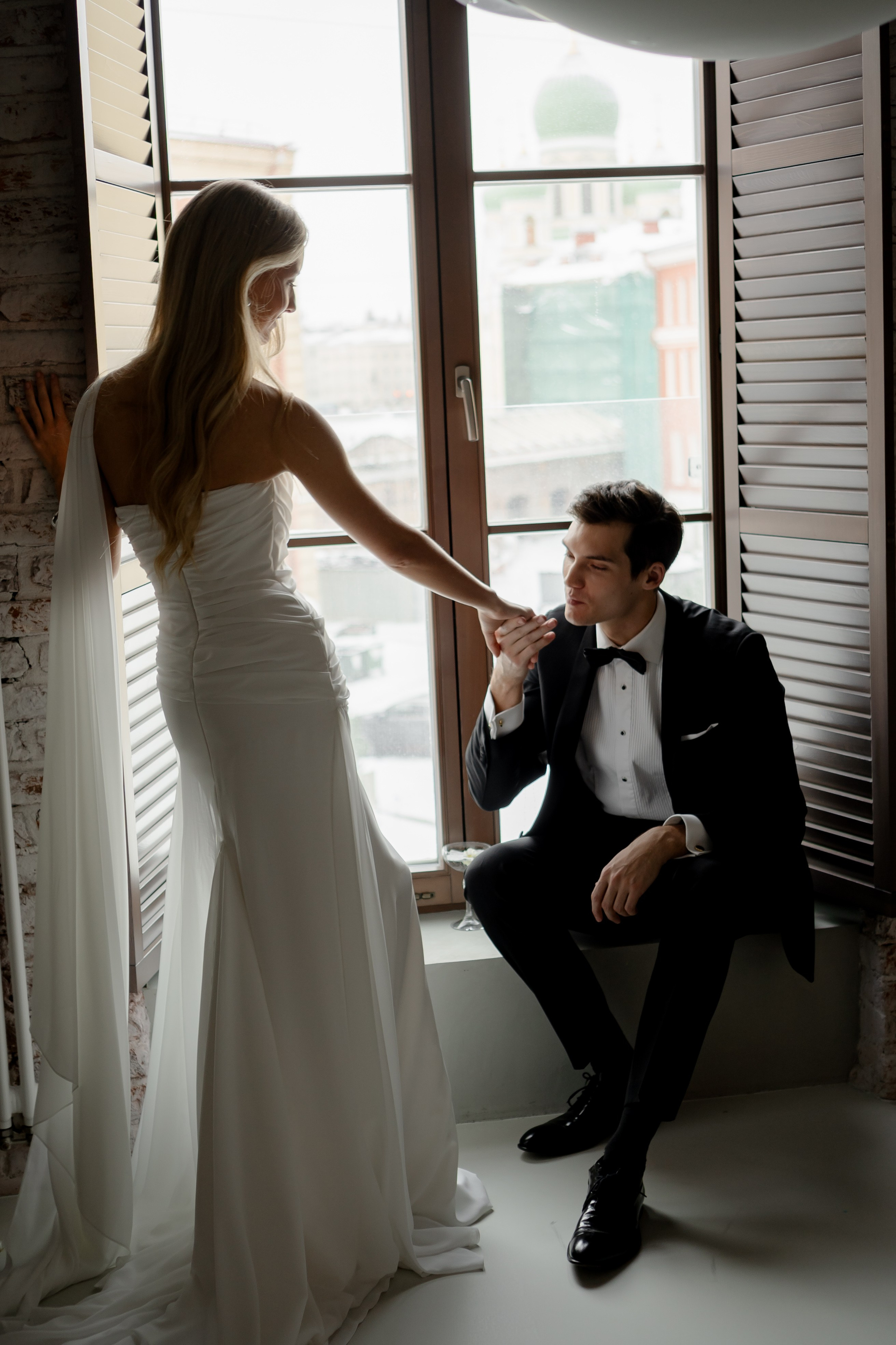 ЭЛЕГАНТНАЯ СВАДБЕНАЯ СЬЕМКА ЖЕНИХА И НЕВЕСТЫ В ДОРОГОМ ОТЕЛЕ САНКТ-ПЕТЕРБУРГА. Профессиональный фотограф, Санкт-Петербург — Виктория Богомолова