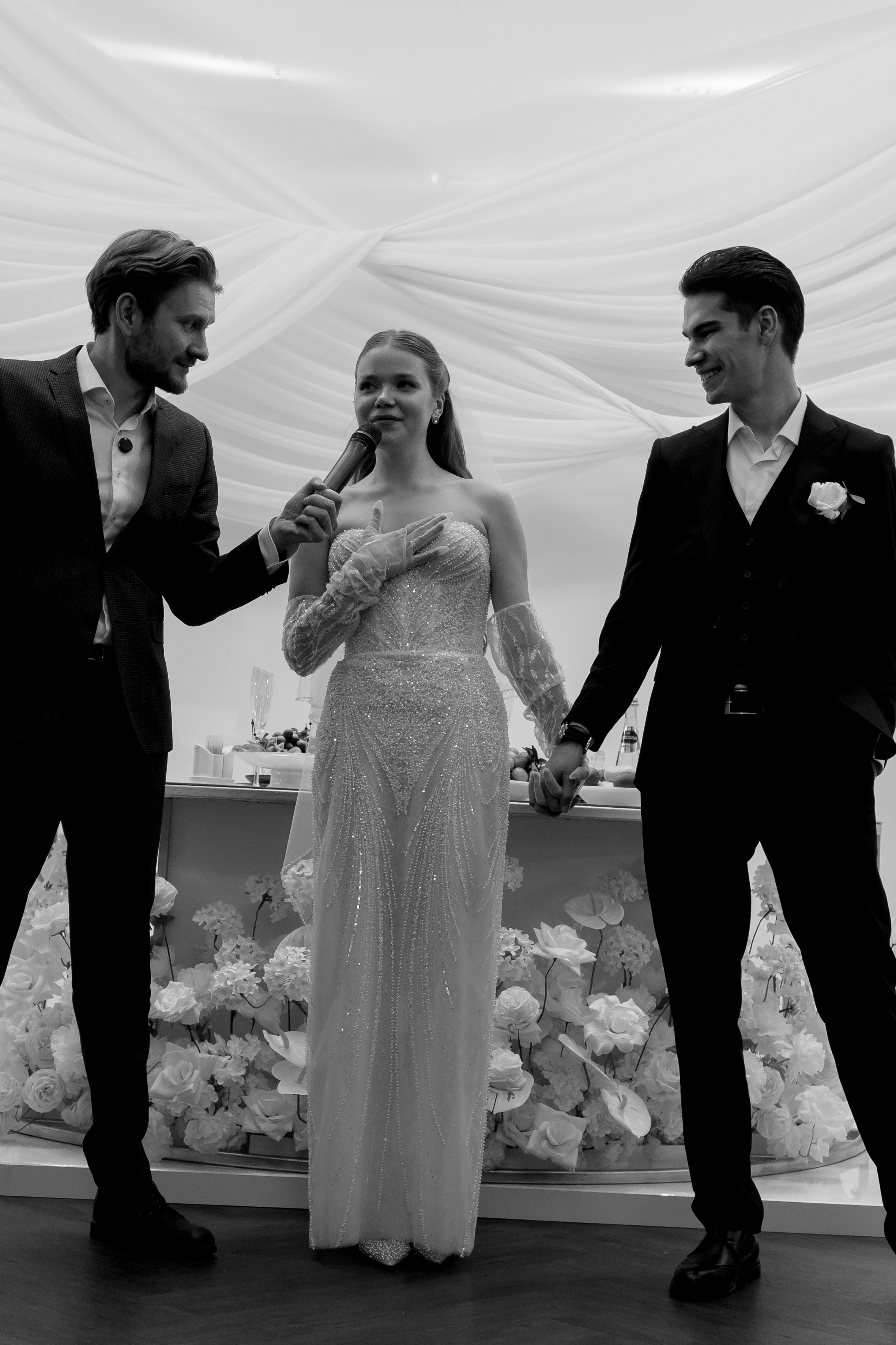 СВАДЕБНАЯ СЬЕМКА СБОРОВ В ОТЕЛЕ И ВЫЕЗД НА ЦЕРЕМОНИЮ (СНЯТО В СИБИРЕ В НИЖНЕВАРТОВСКЕ). Профессиональный фотограф, Санкт-Петербург — Виктория Богомолова