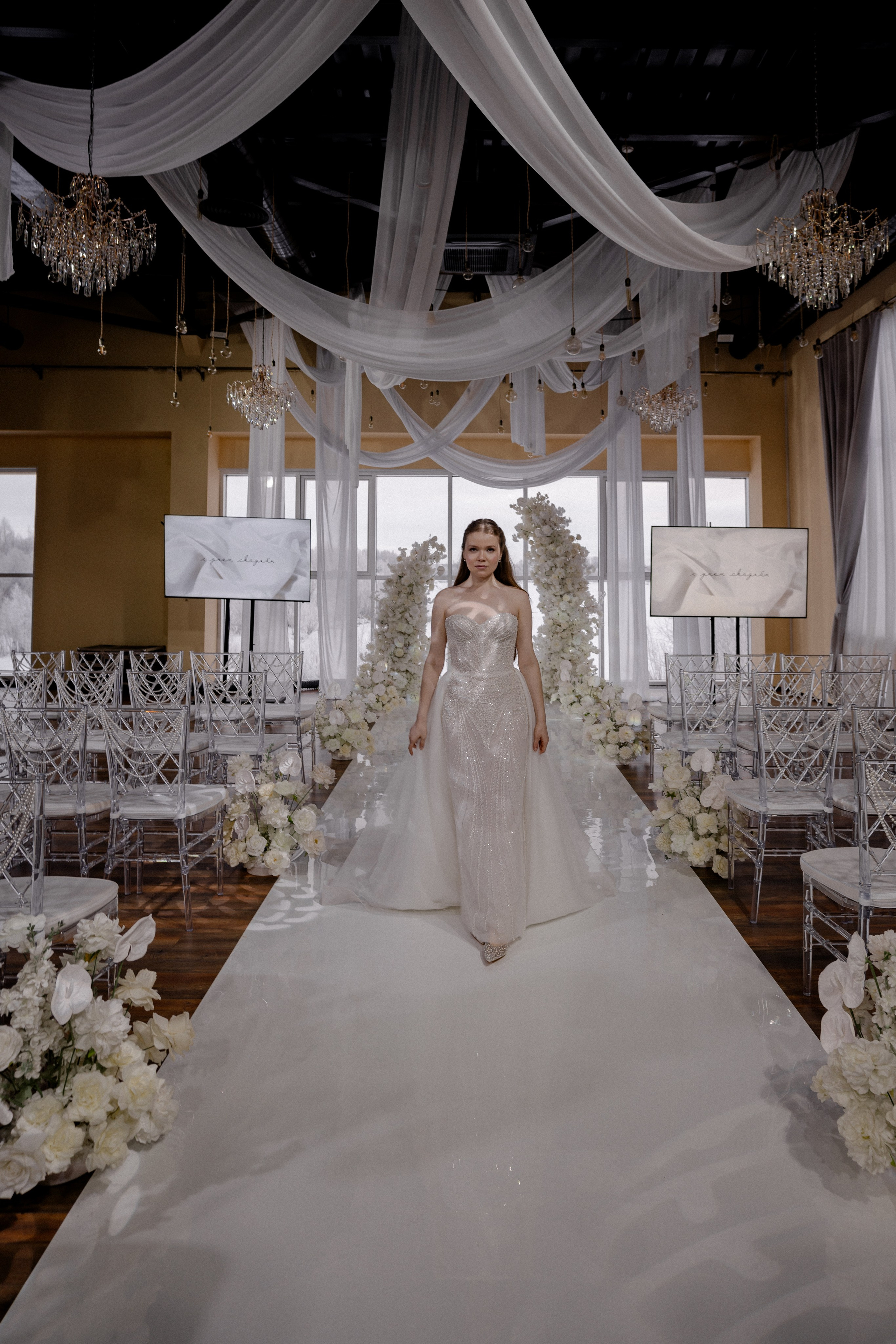 СВАДЕБНАЯ СЬЕМКА СБОРОВ В ОТЕЛЕ И ВЫЕЗД НА ЦЕРЕМОНИЮ (СНЯТО В СИБИРЕ В НИЖНЕВАРТОВСКЕ). Профессиональный фотограф, Санкт-Петербург — Виктория Богомолова