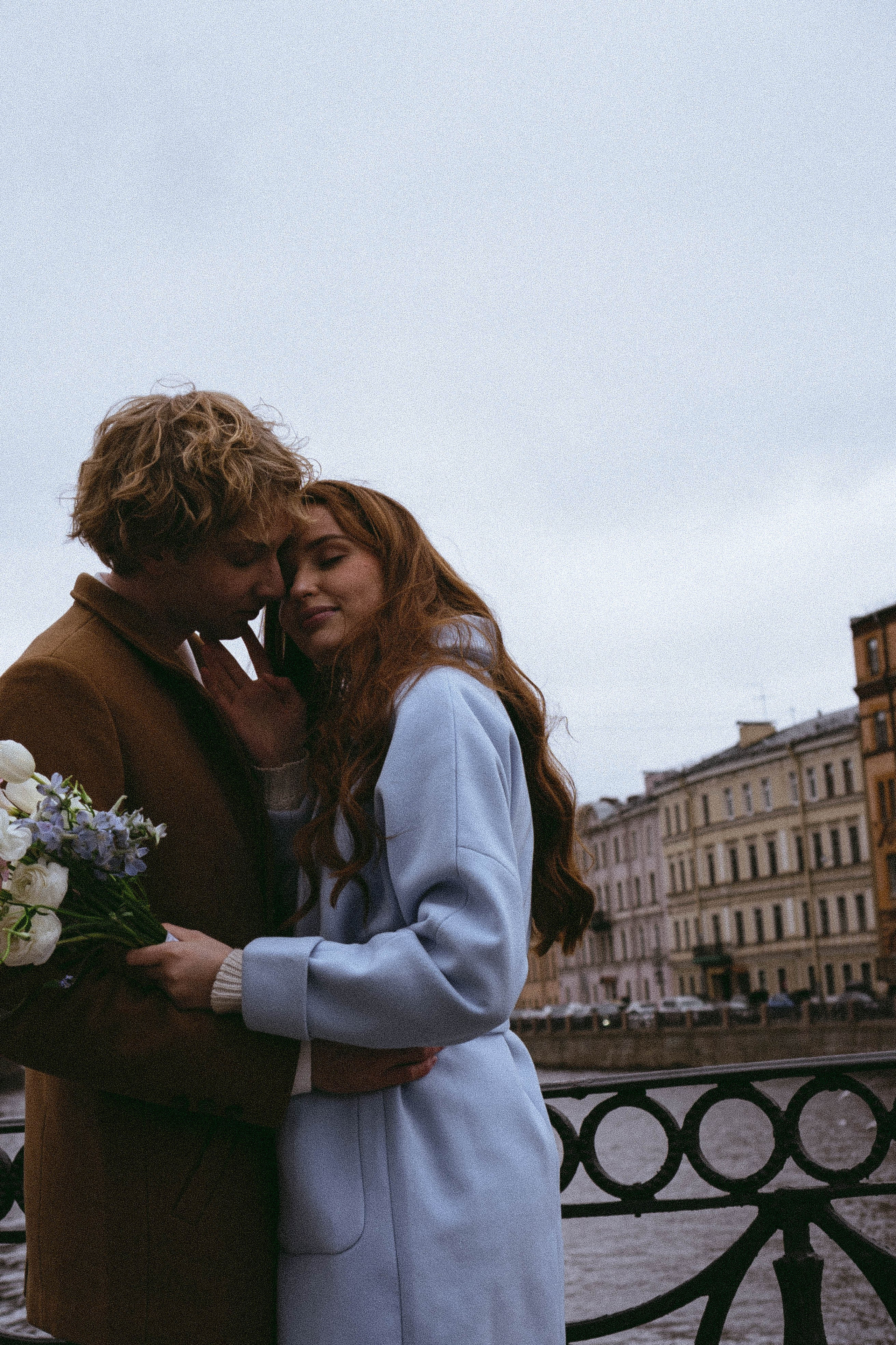 СВАДЕБНАЯ ПРОГУЛКА ПО ПЕТРОГРАДКЕ ВЕСНОЙ (ФОТОСЕССИИЯ ПАРЫ СВАДЕБНАЯ). Профессиональный фотограф, Санкт-Петербург — Виктория Богомолова