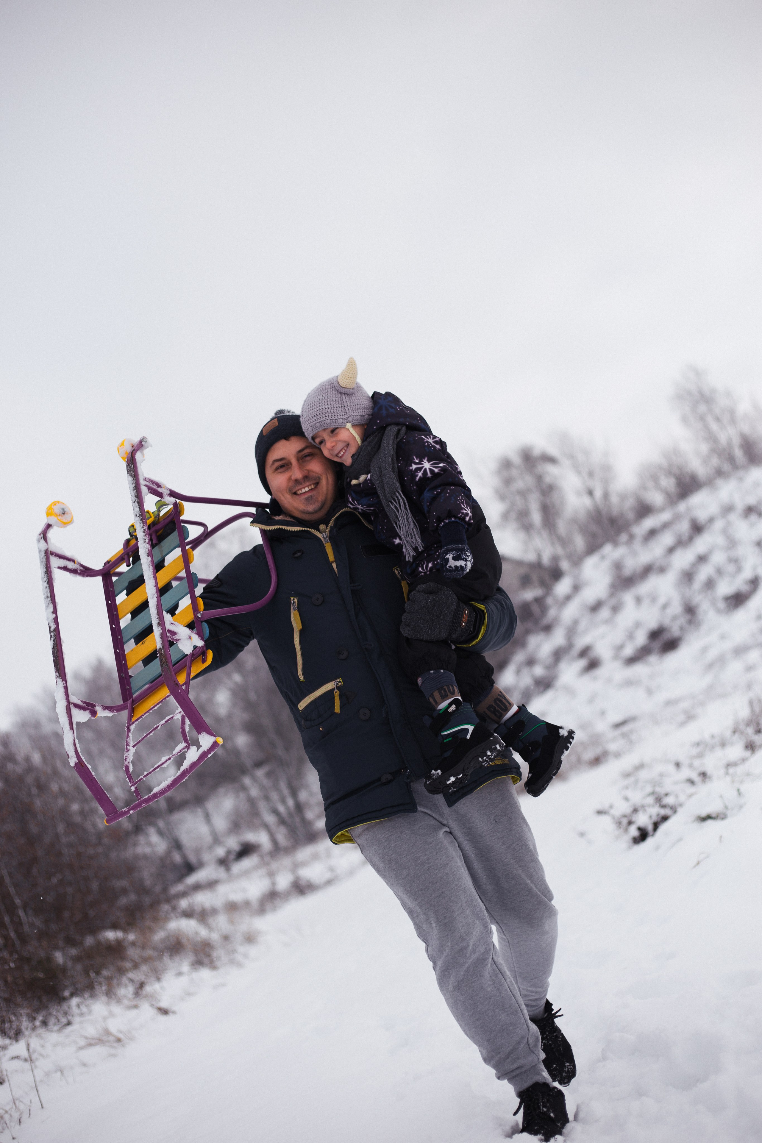 Снежная прогулка Егора и Ефима