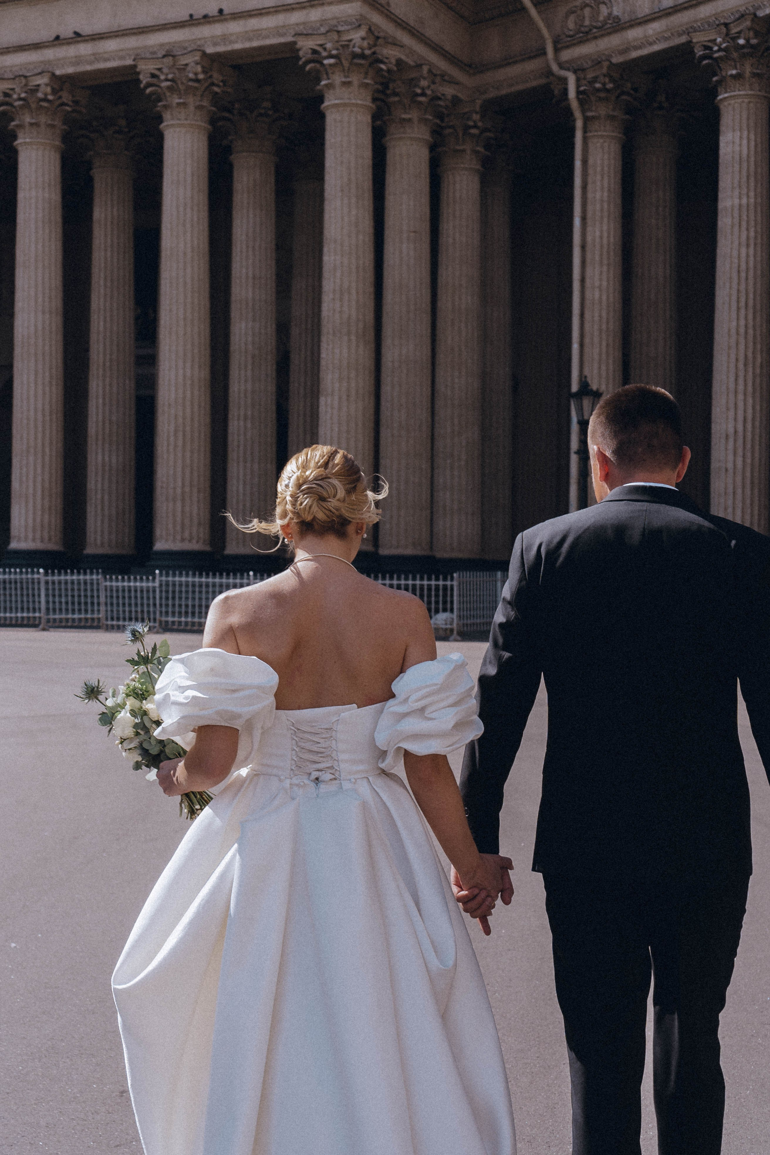 СВАДЕНБНАЯ СЬЕМКА НА КАТЕРЕ ПО КАНАЛАМ САНКТ-ПЕТЕРБУРГА И В АКВАТОРИИ НЕВЫ. Профессиональный фотограф, Санкт-Петербург — Виктория Богомолова