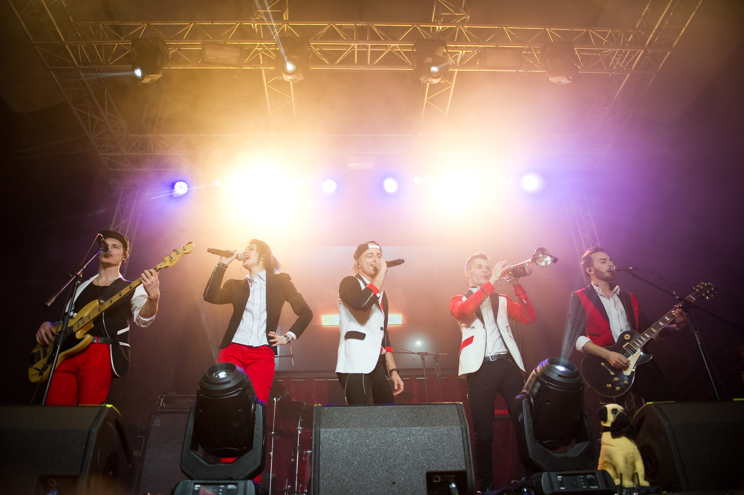 Новогодний корпоратив Summit. Репортажный фотограф и видеограф Слава Думчев. Тимбилдинги, отчетники, корпоративы