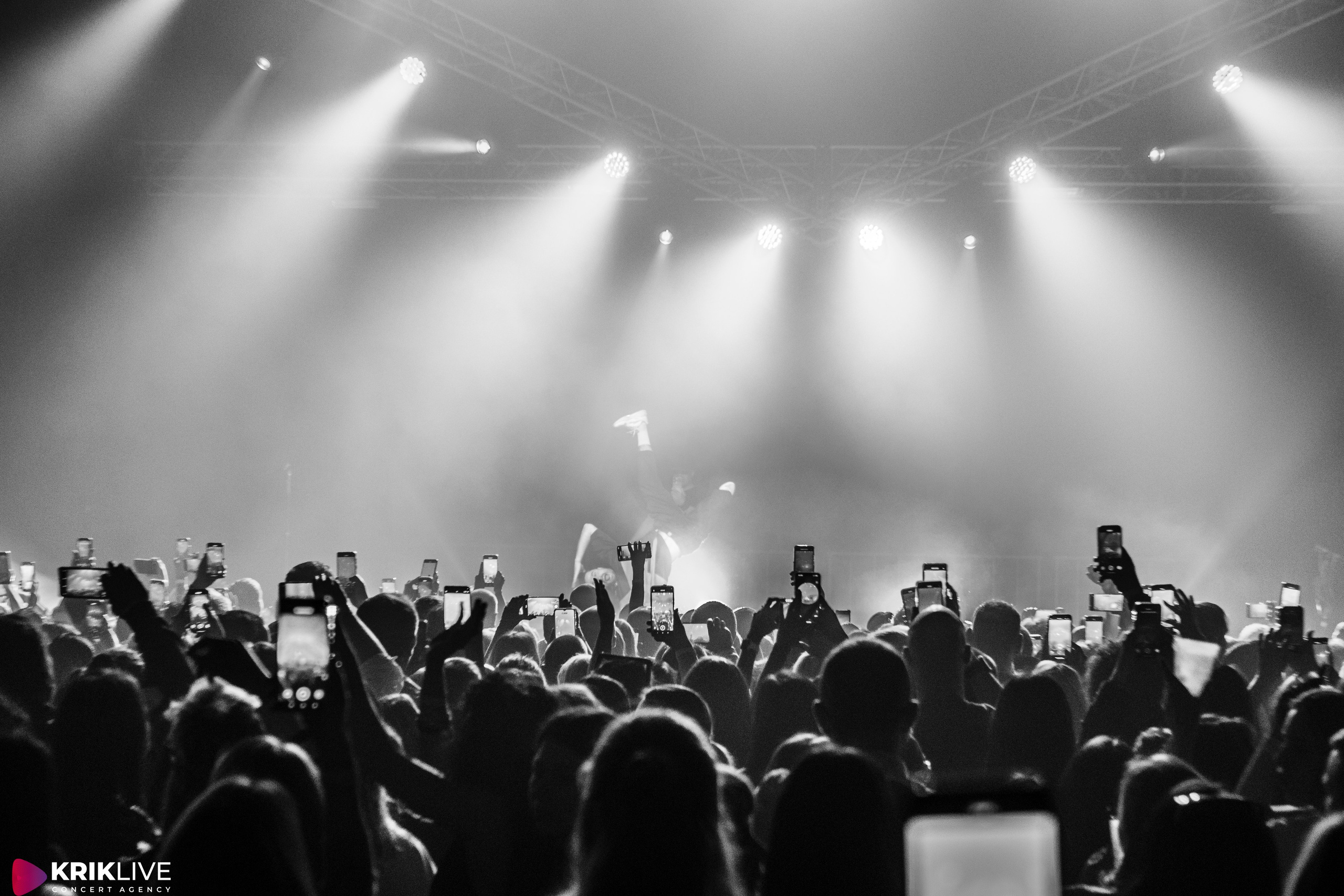 Дискач 90-х. Портретный и пейзажный фотограф Никита Павлов