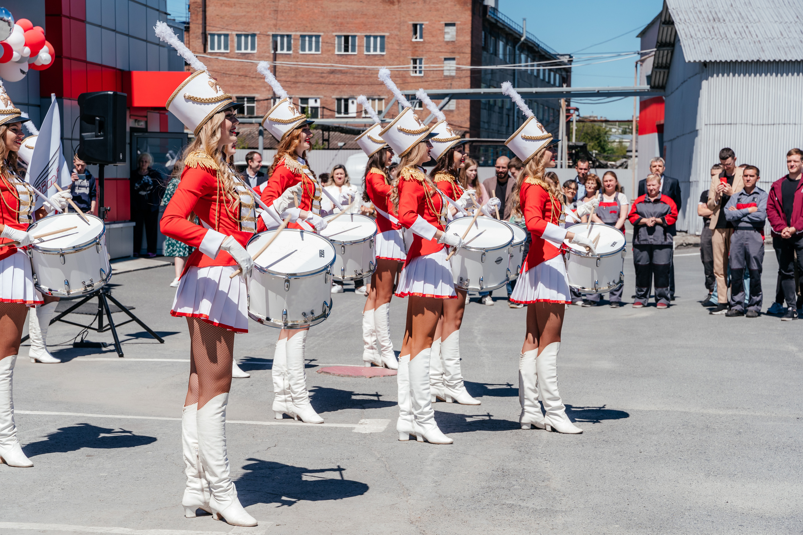 День Рождения компании «Финист». Выпускные альбомы в Екатеринбурге, от Анастасии Саловой