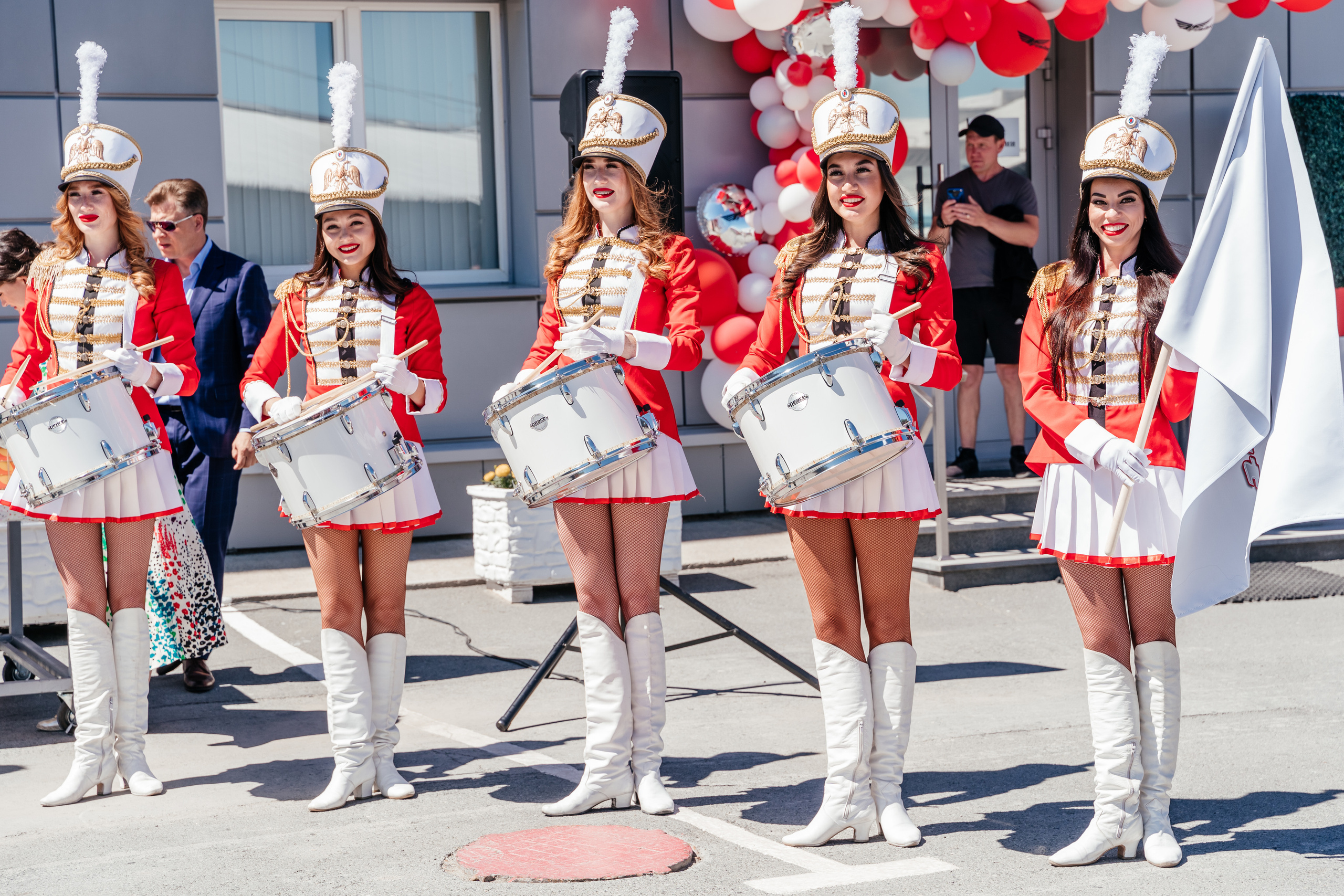 День Рождения компании «Финист». Выпускные альбомы в Екатеринбурге, от Анастасии Саловой