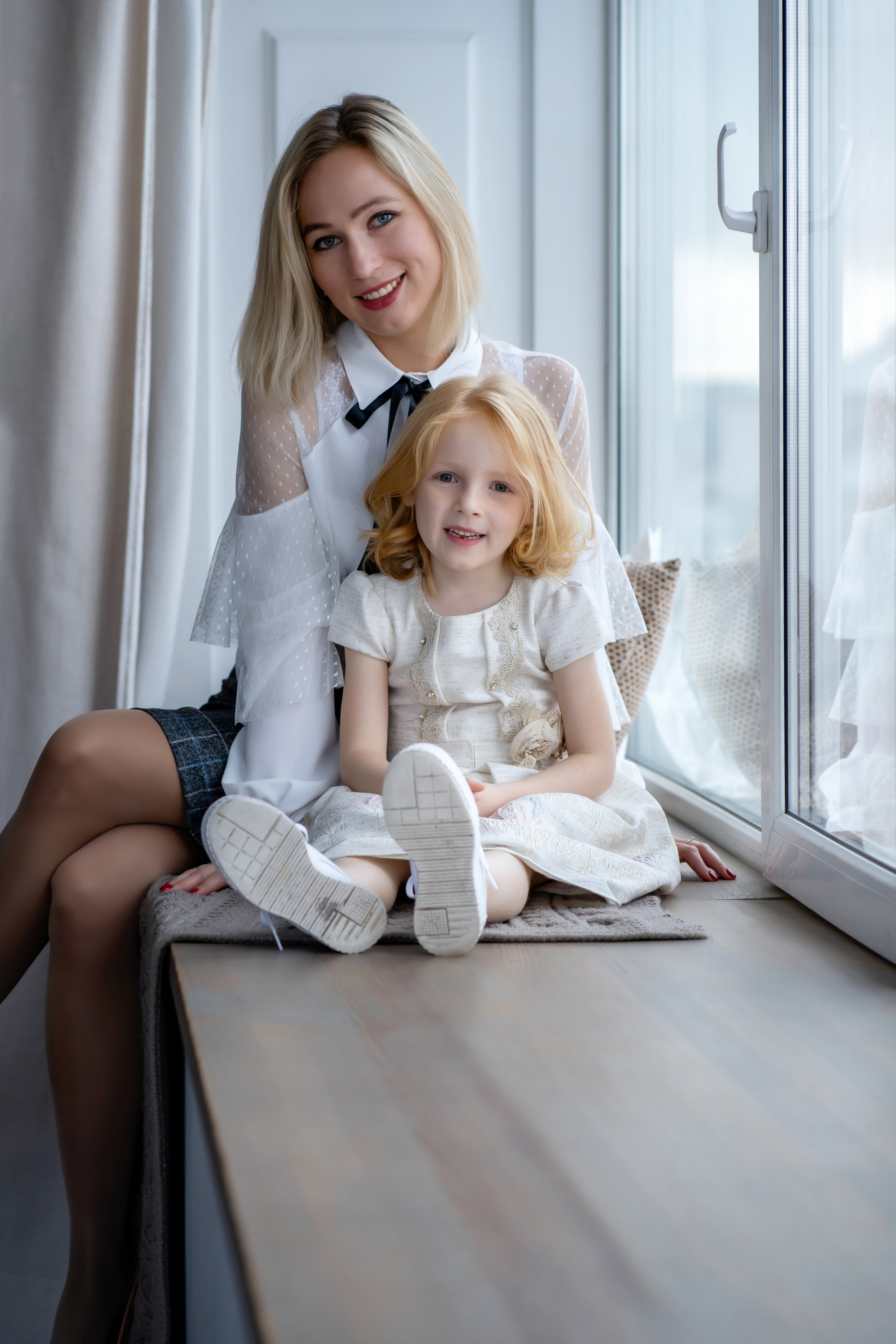 Семейная в интерьерной студии. Выпускные альбомы в Екатеринбурге, от Анастасии Саловой