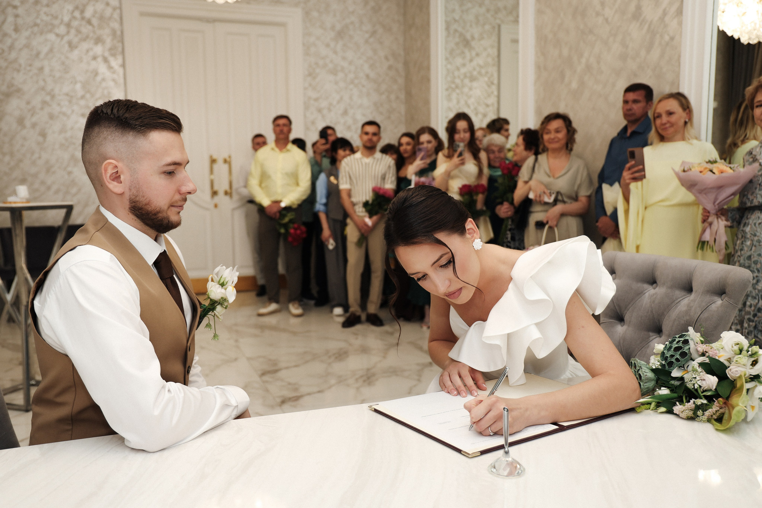 Е. +  П. С утренних сборов и до торта. Семейный и lovestory фотограф в Москве Светлана Коняхина