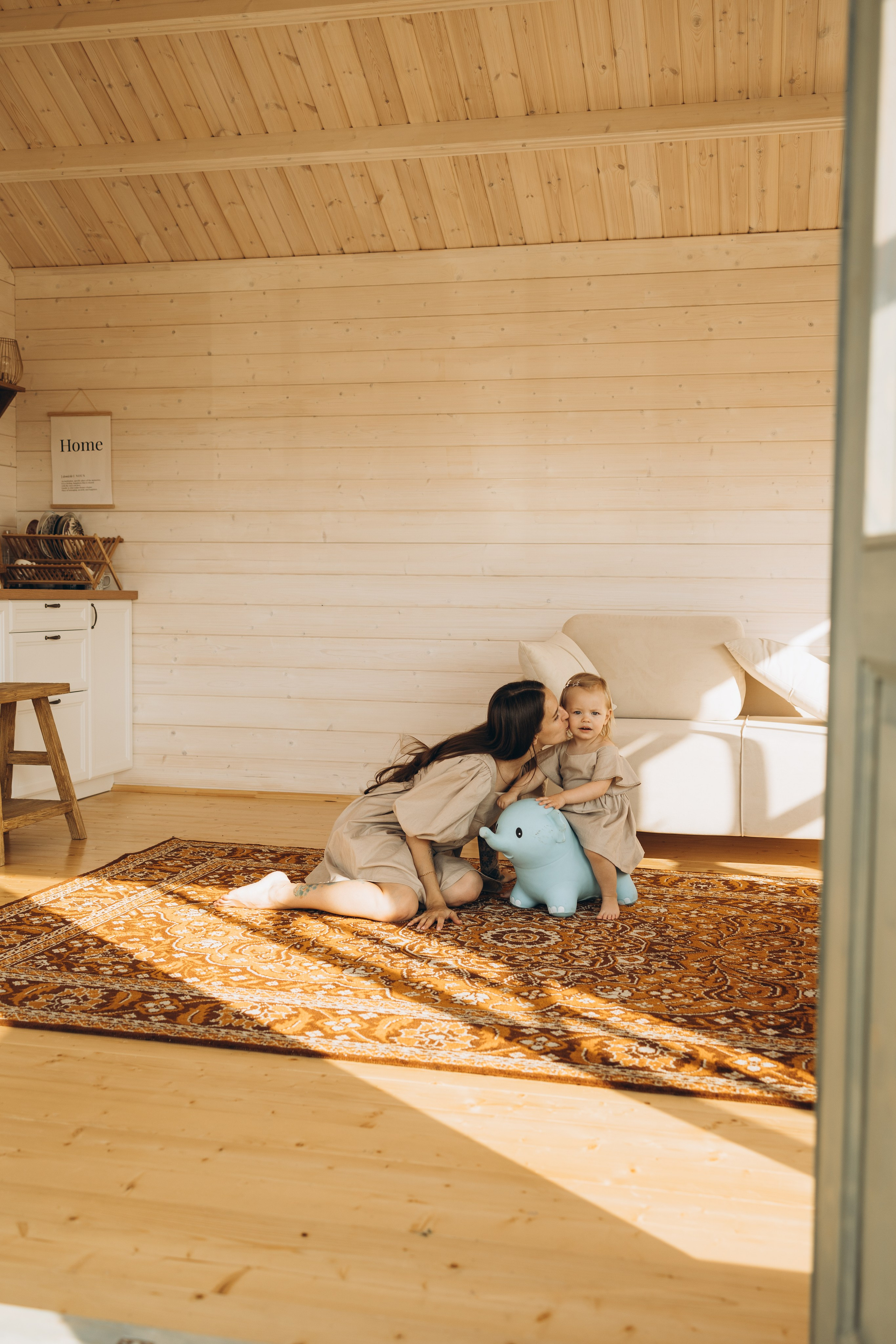 Оля и Мирослава Беседка. Семейный фотограф в Москве Виктория Ястребинская