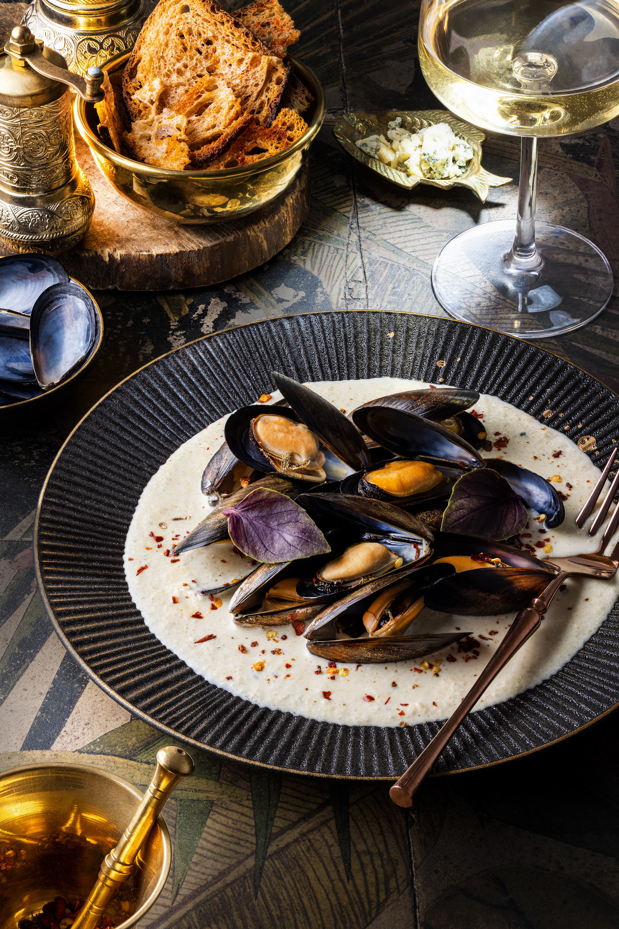 Мидии в соусе