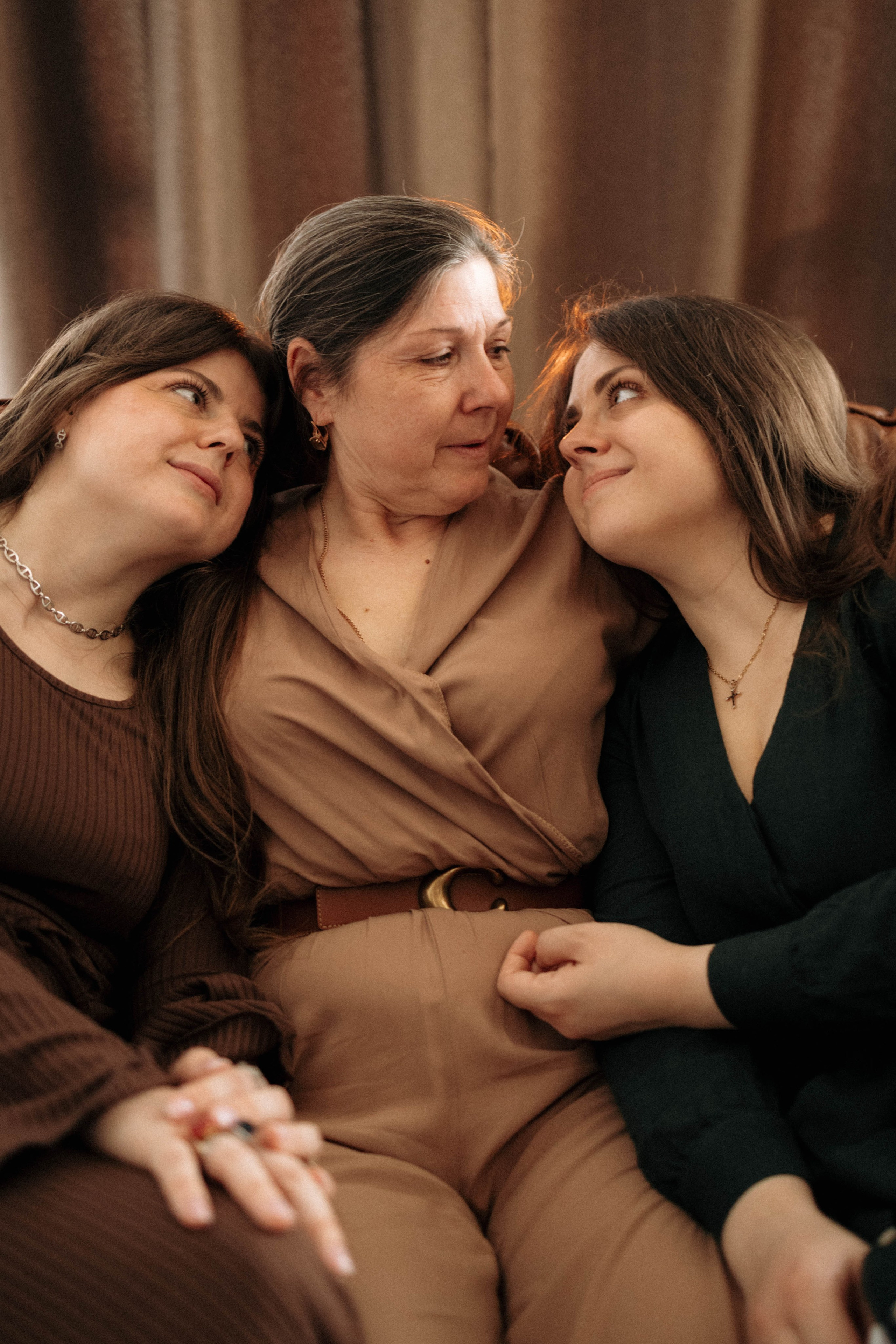 Студийная съемка большой семьи. Семейный и детский фотограф в Москве Маргарита Сереброва