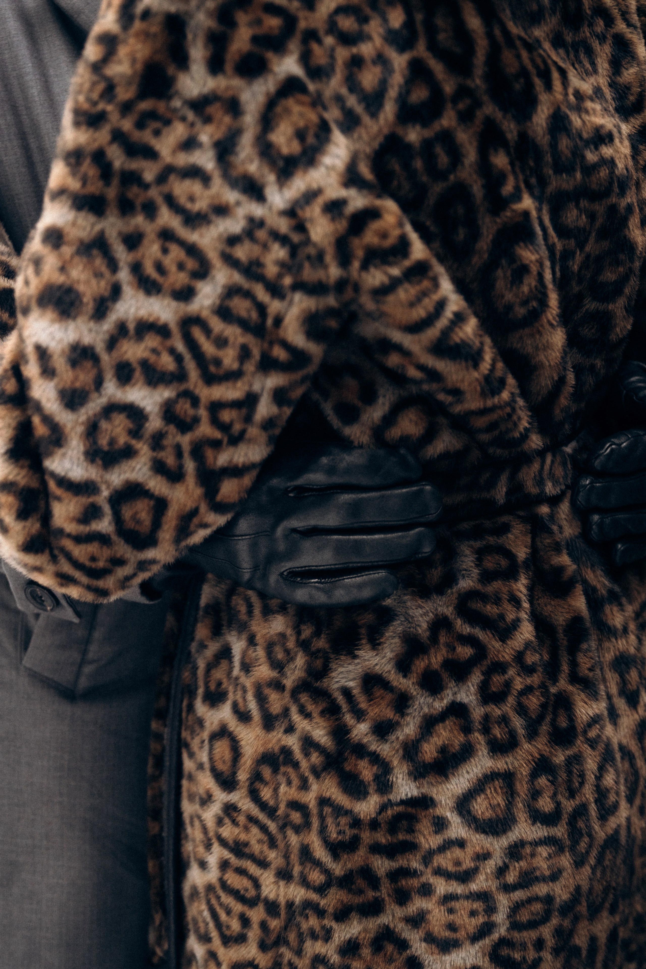 Дима и Камила в зимнем Мещерском лесу. Свадебный и портретный фотограф в Москве Кристина Золотова