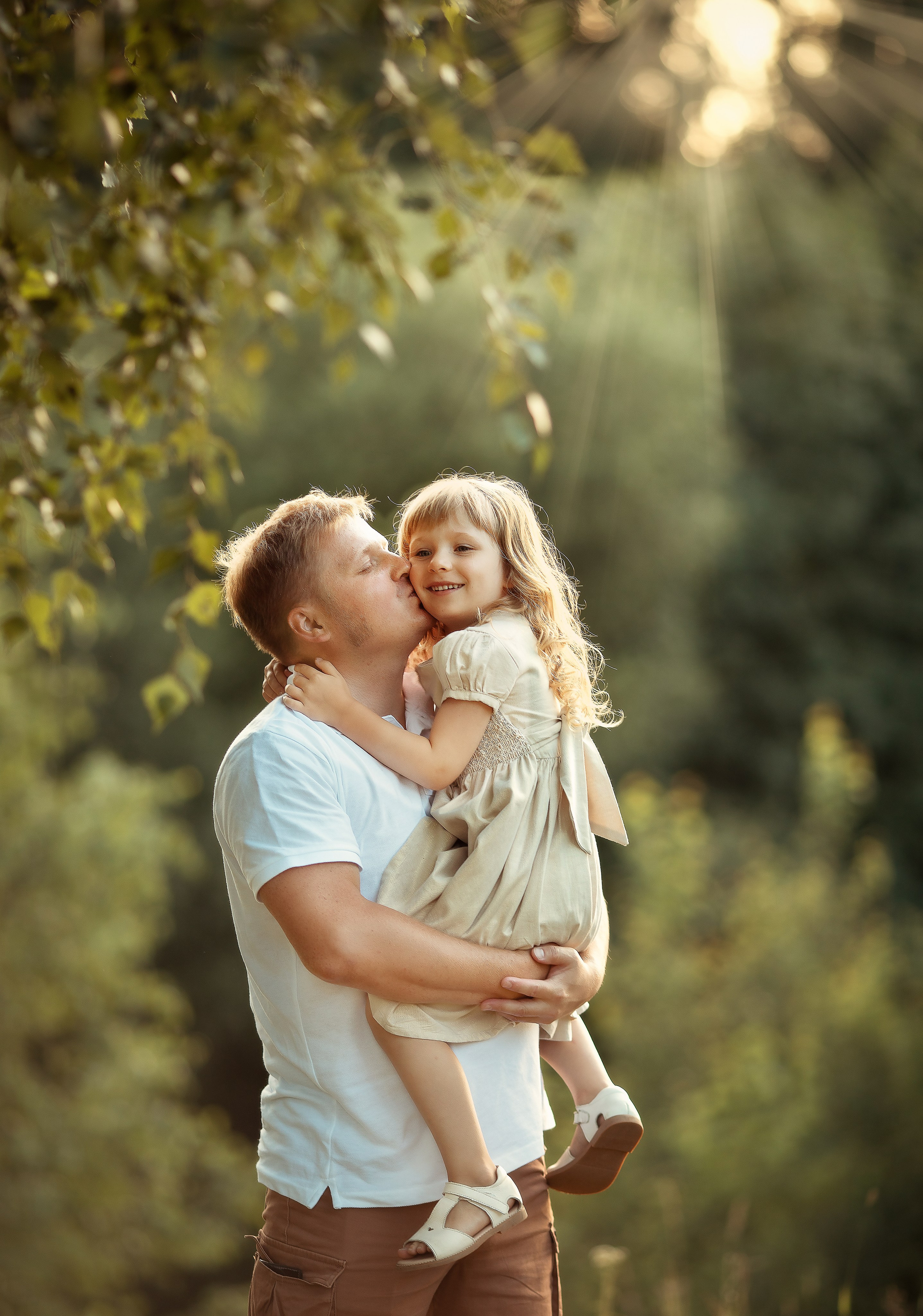 папа и дочка. фотосессия в парке