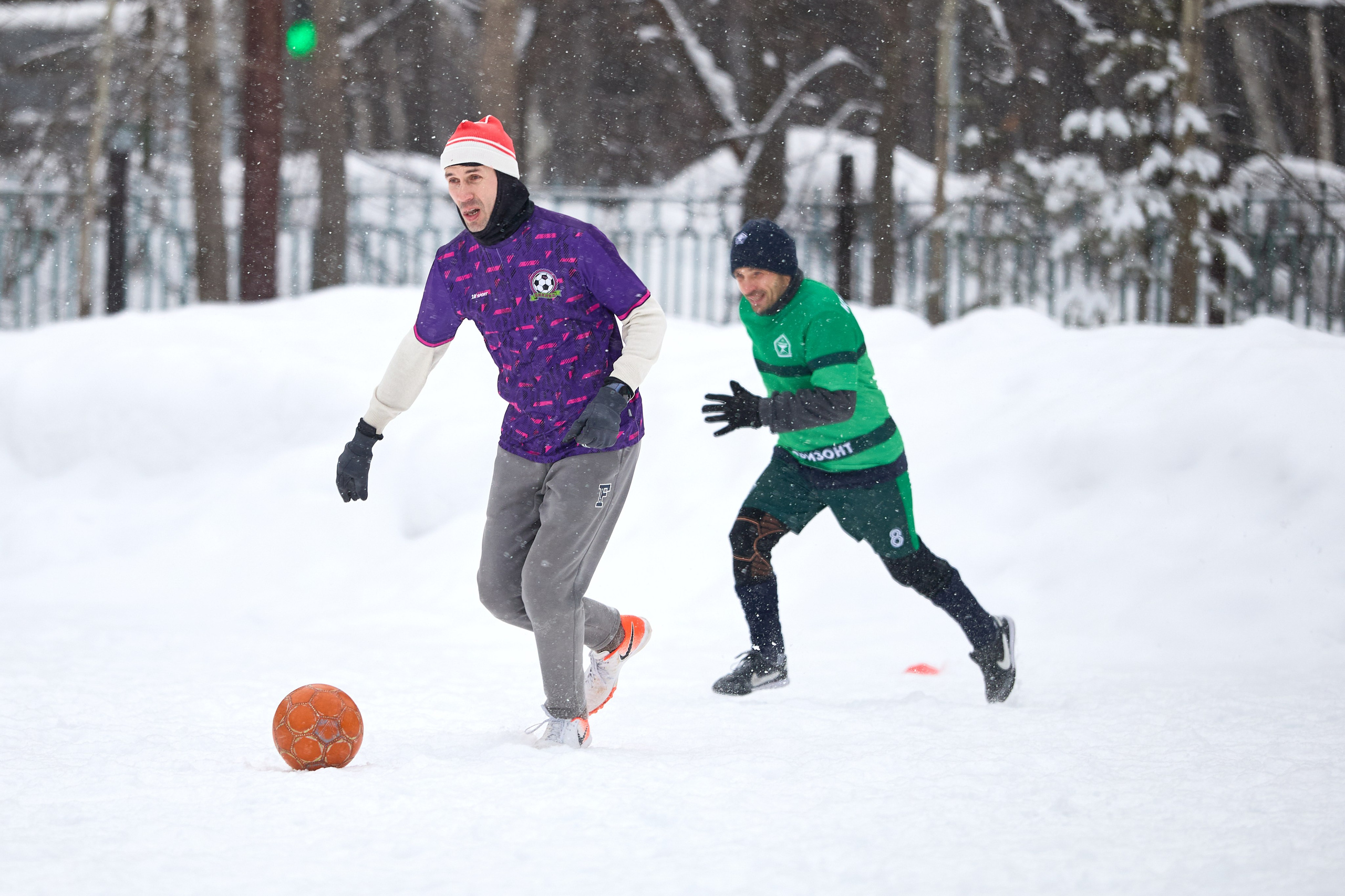 Футбол — Академ Лига. Фотограф в Новосибирске Алена Скокова