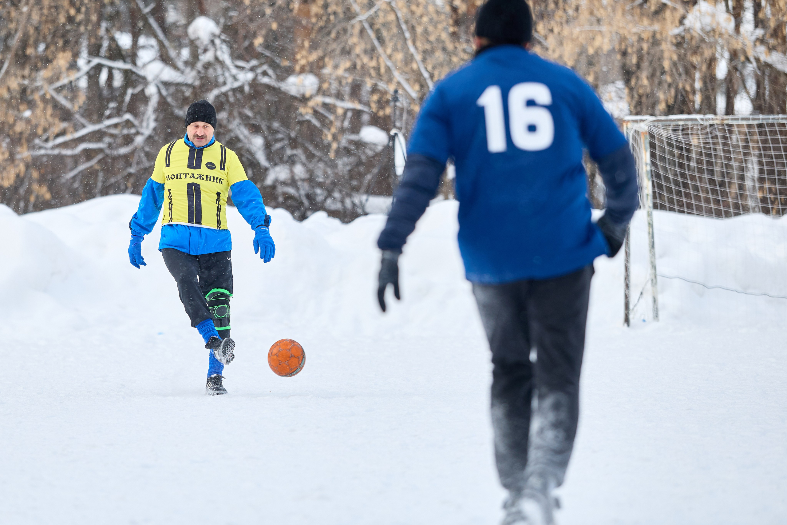 Футбол — Академ Лига. Фотограф в Новосибирске Алена Скокова