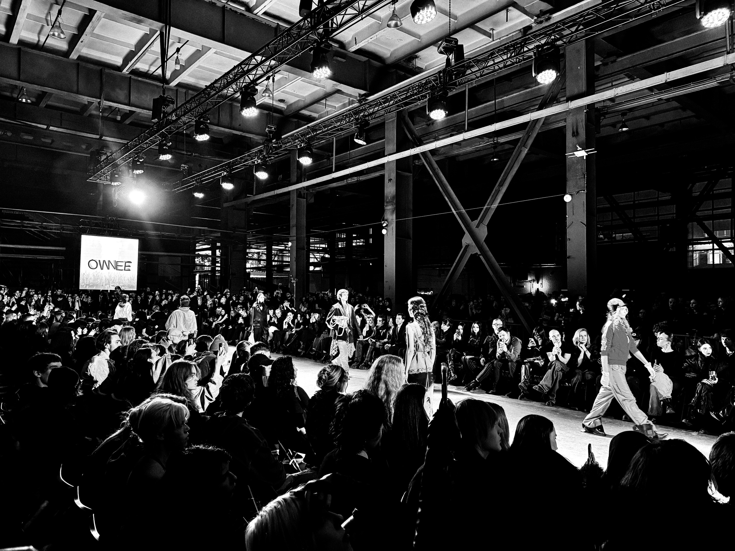 AUXI AFTERMIND 2025. Коммерческий Фотограф Виктор Фоменых