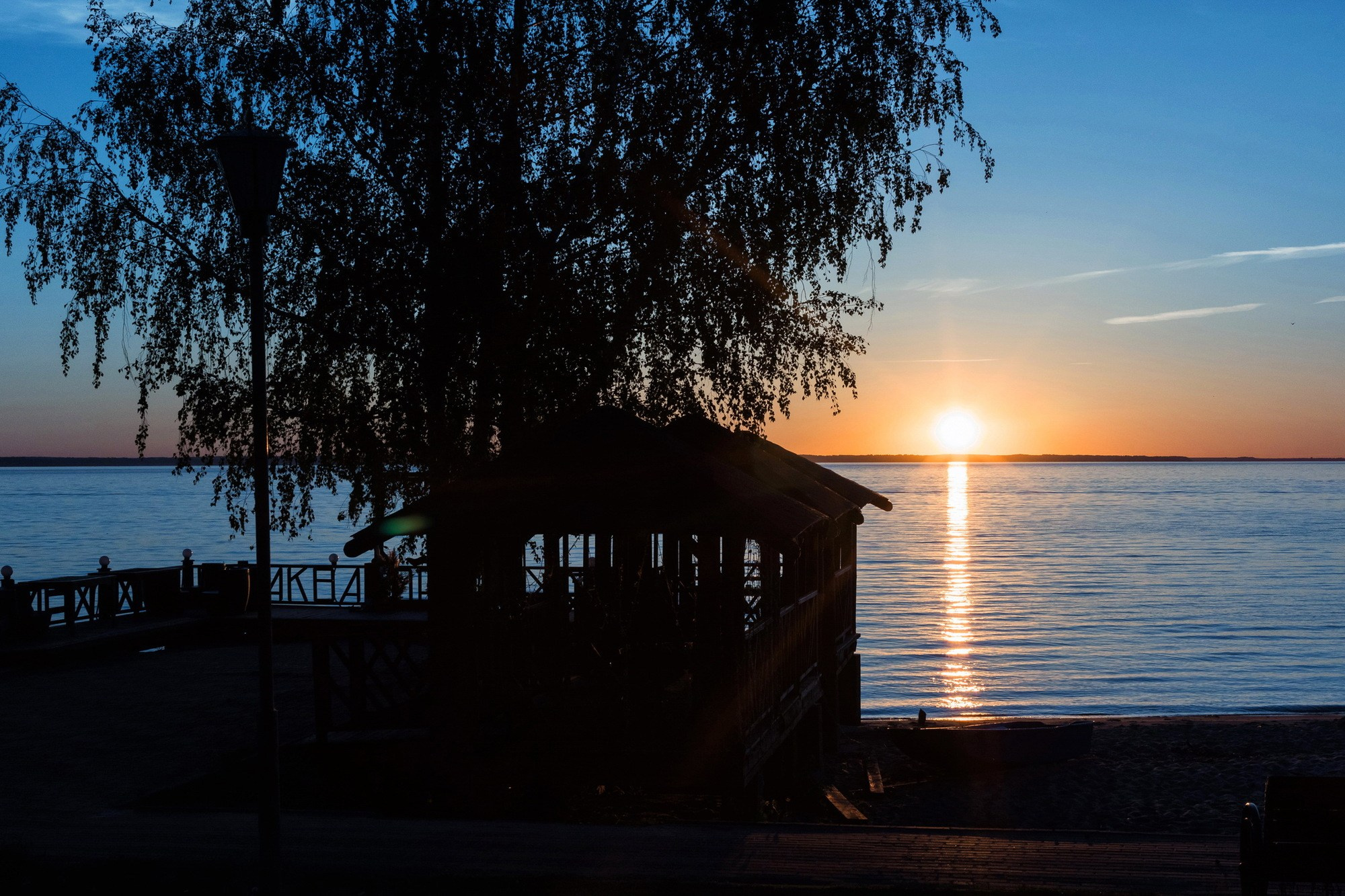 Свадебная фотосессия на берегу Горьковского моря. Свадебный фотограф в Нижнем Новгороде и Москве Сергей Воробьев
